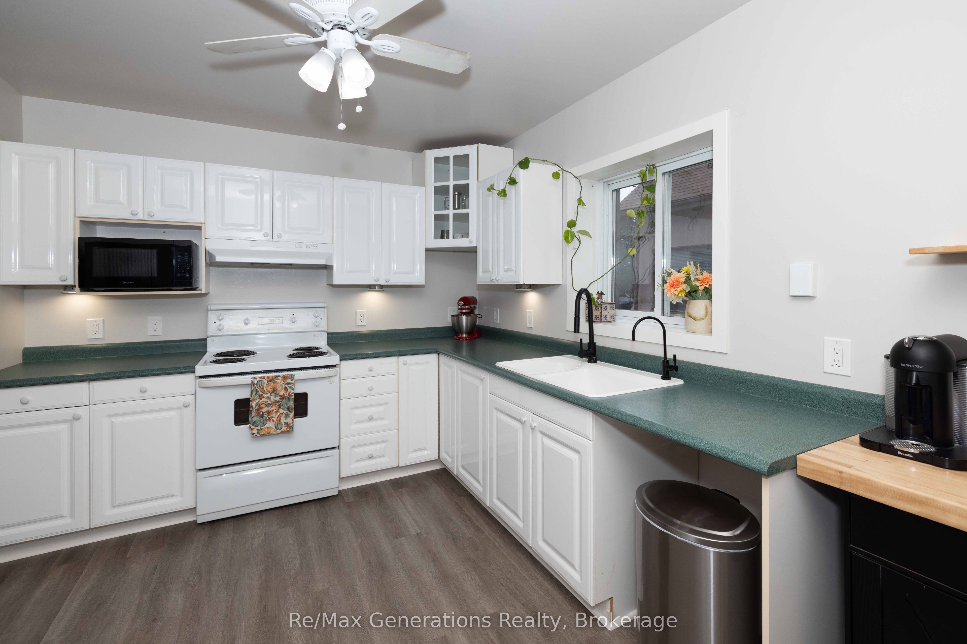 559 Empire Avenue E, Thunder Bay, ON P7E 4S9 photo 5