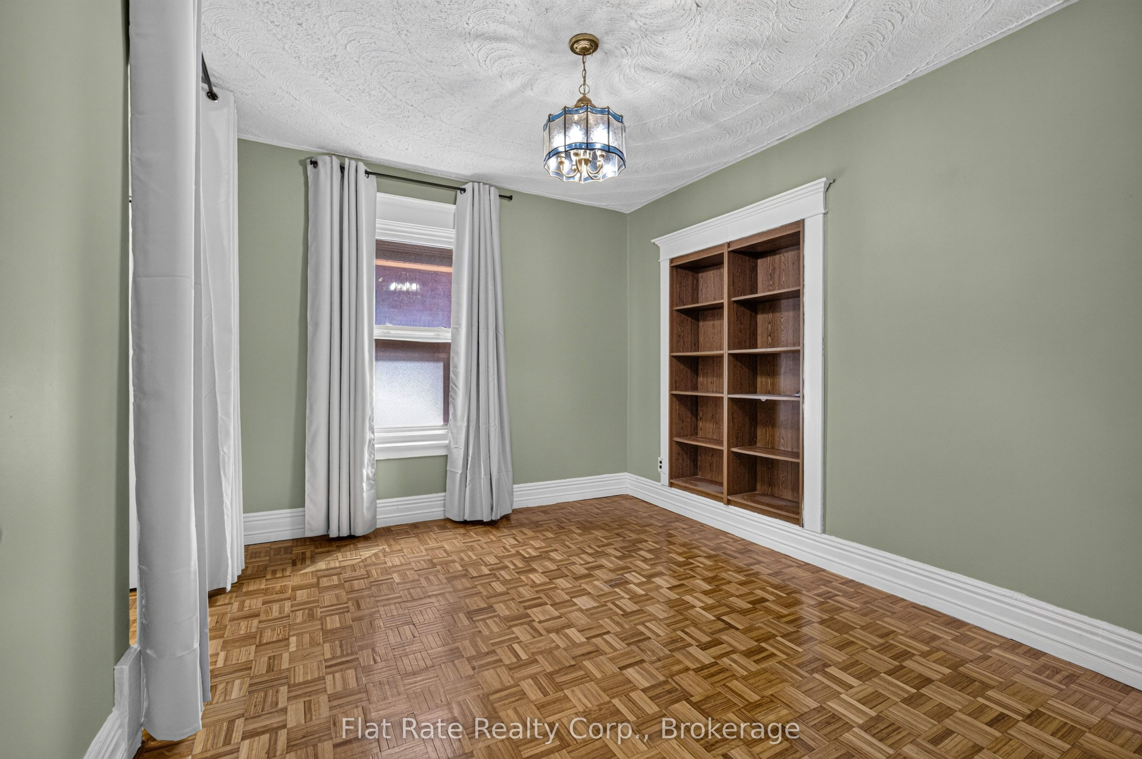 660 George Street N, Peterborough, ON K9H 3S8 photo 4