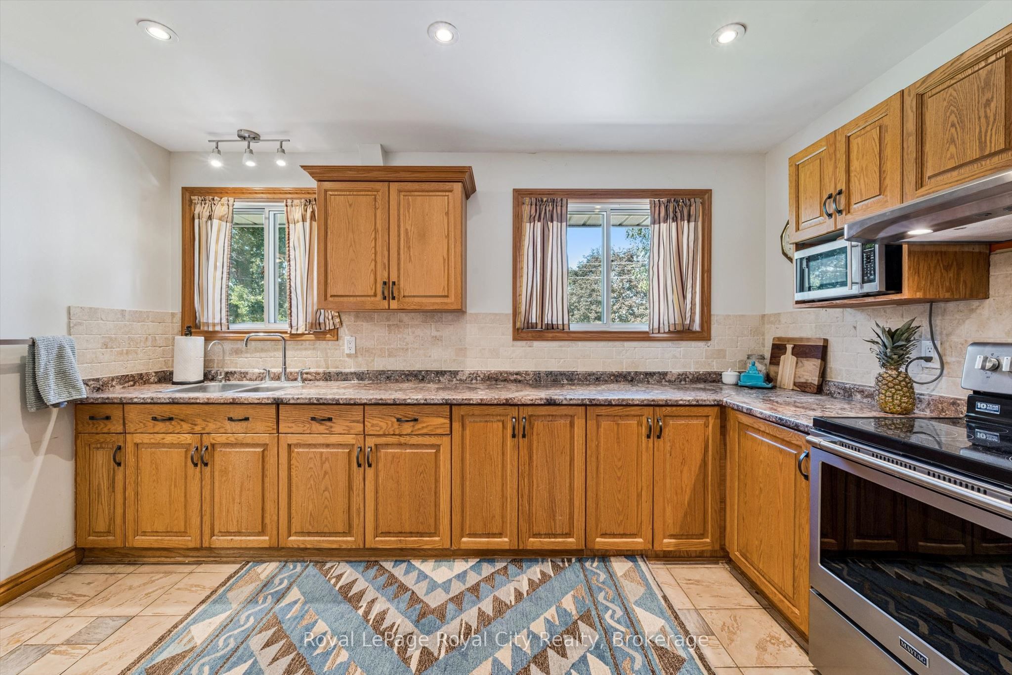 159 Country Club Drive, Guelph, ON N1E 3K8 photo 4