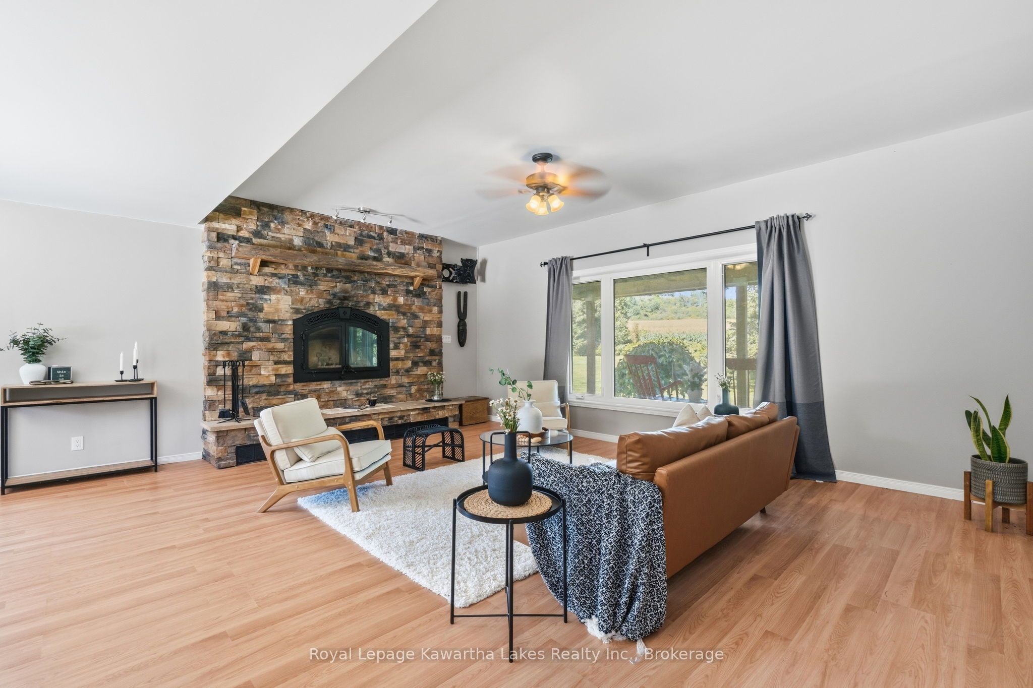 1752 Highway 35 S, Kawartha Lakes, ON L0B 1K0 photo 4