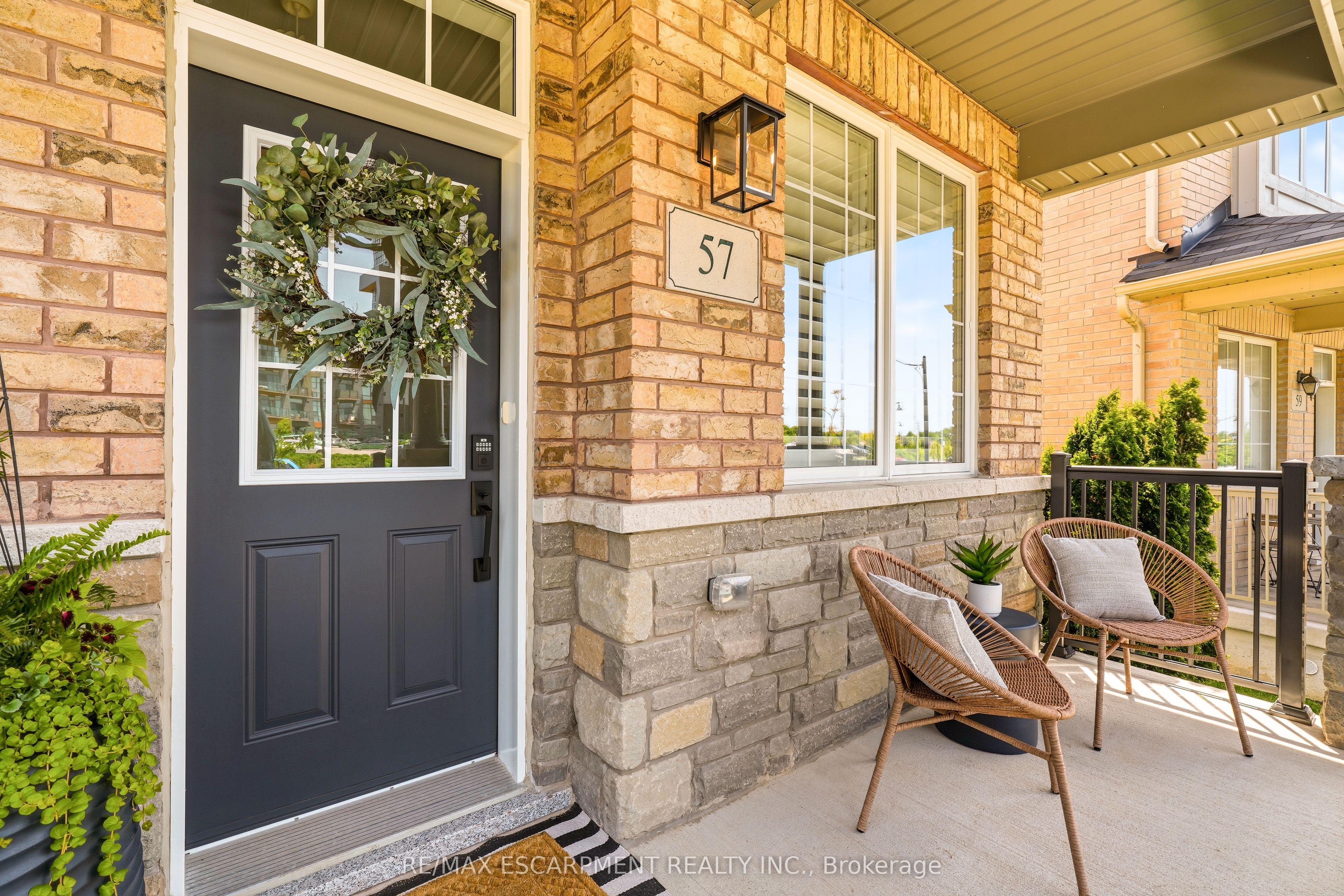 57 Riverwalk Drive, Hamilton, ON L8B 1X3 photo 3