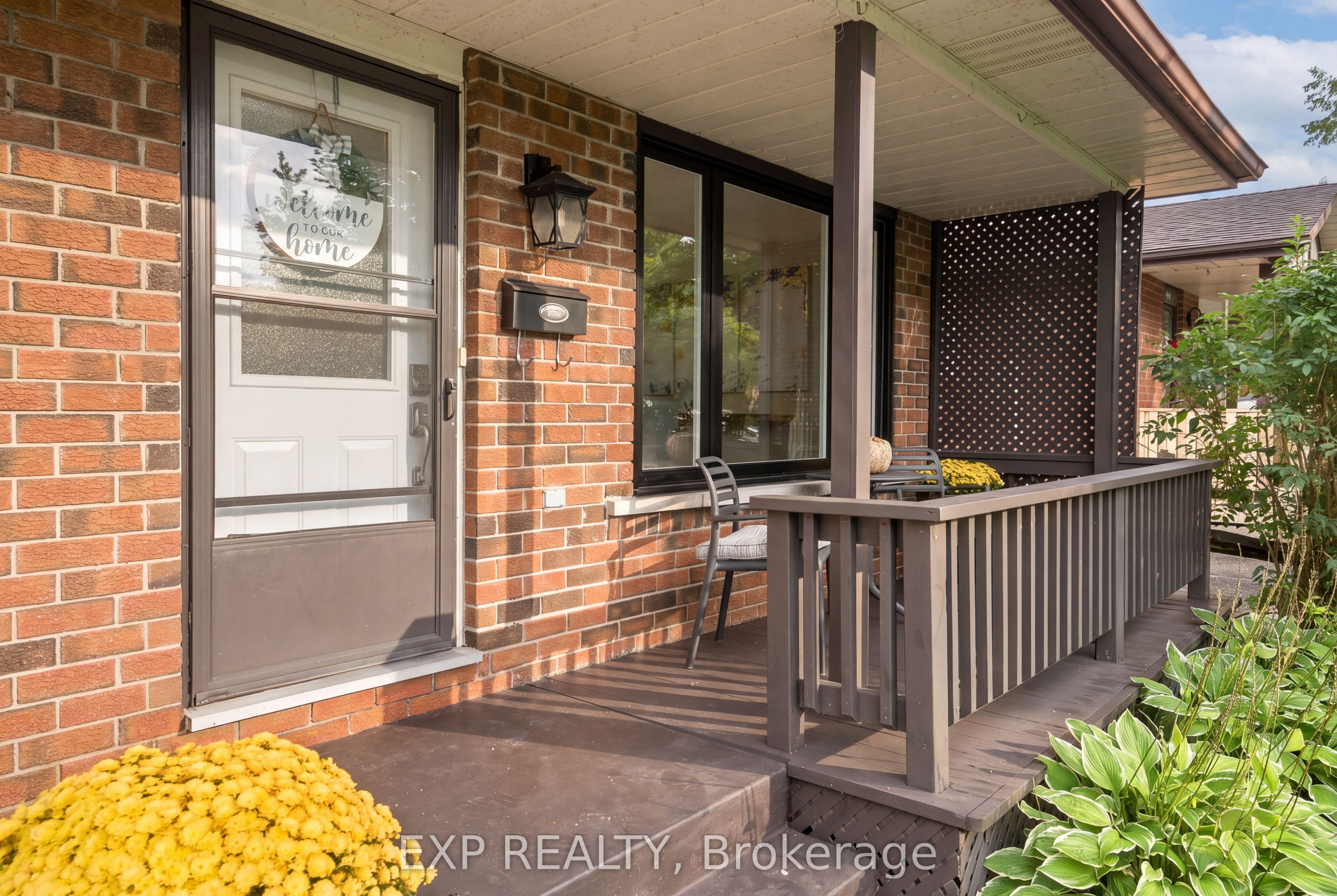 447 Drummerhill Crescent, Waterloo, ON N2T 1G3 photo 2