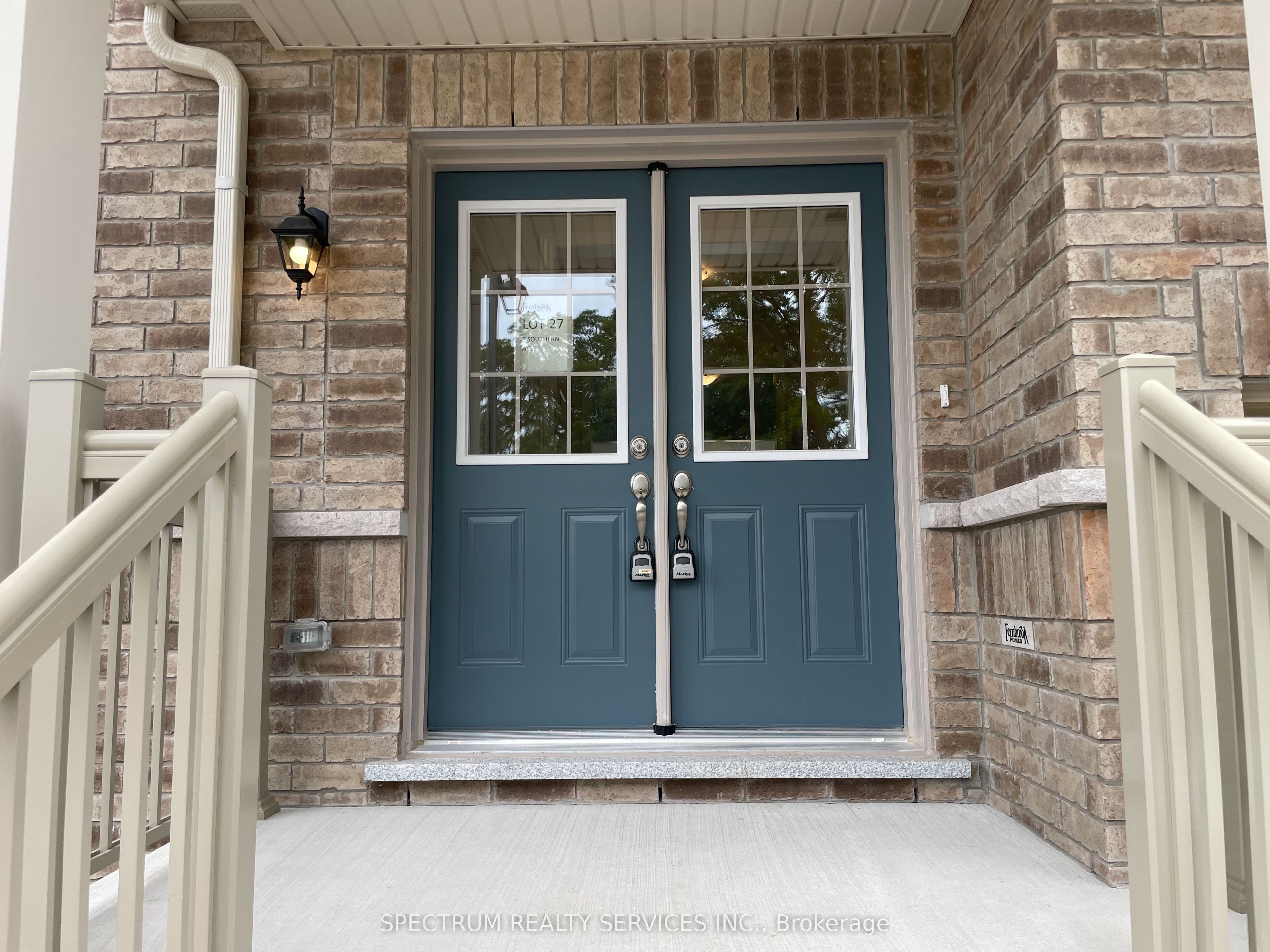 3 Southern Avenue, Brant, ON N3L 0R4 photo 2