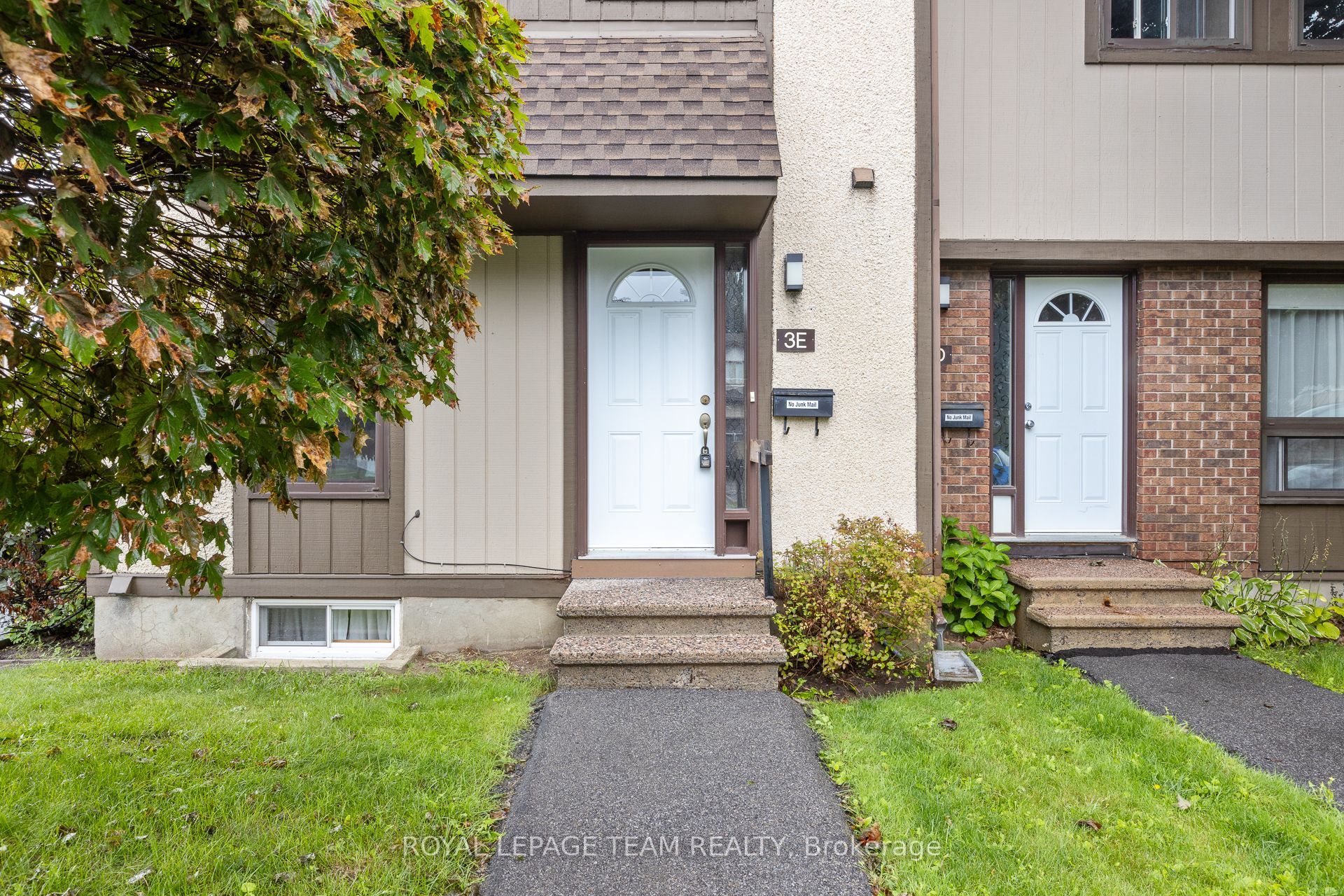3e Vanessa Terrace, Barrhaven, ON K2J 1Y3 photo 4