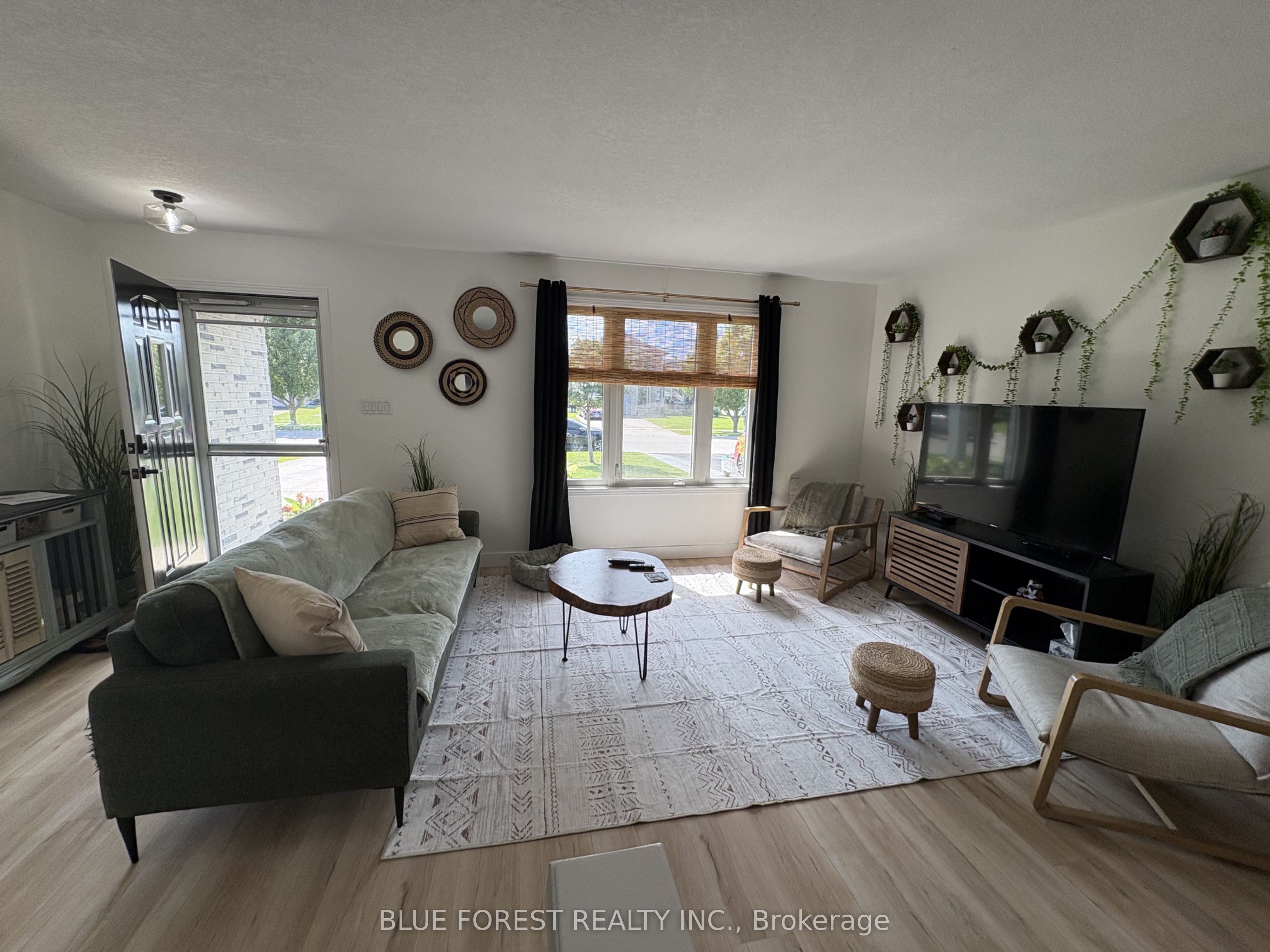 3 Meadowvale Drive, St. Thomas, ON N5P 4P1 photo 2