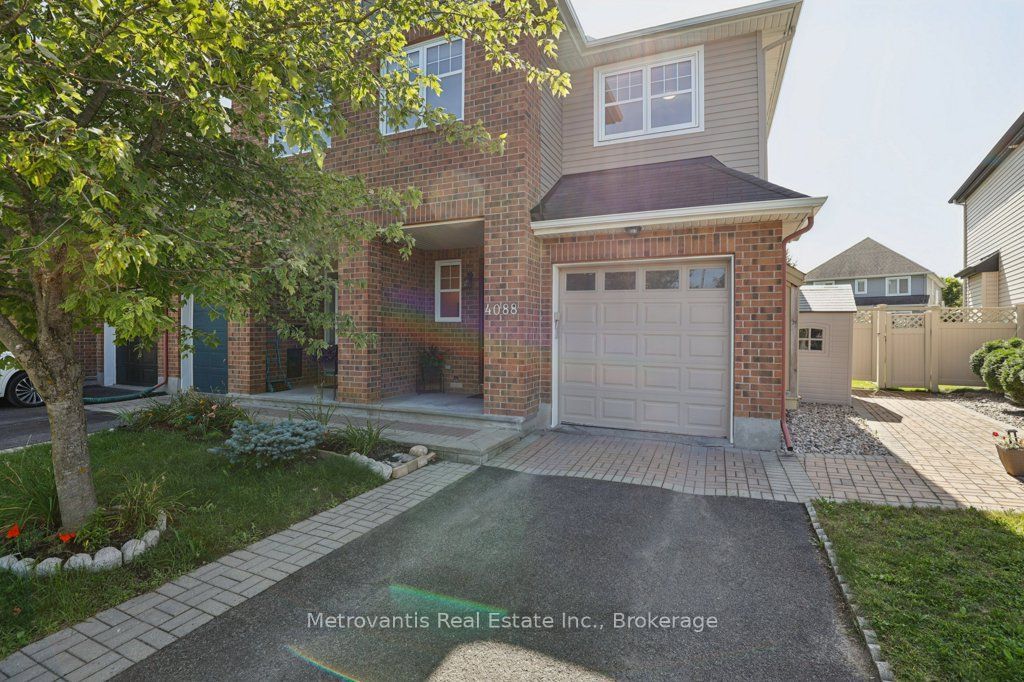 4088 Kelly Farm Drive, Blossom Park - Airport and Area, ON K1T 0A1 photo 2