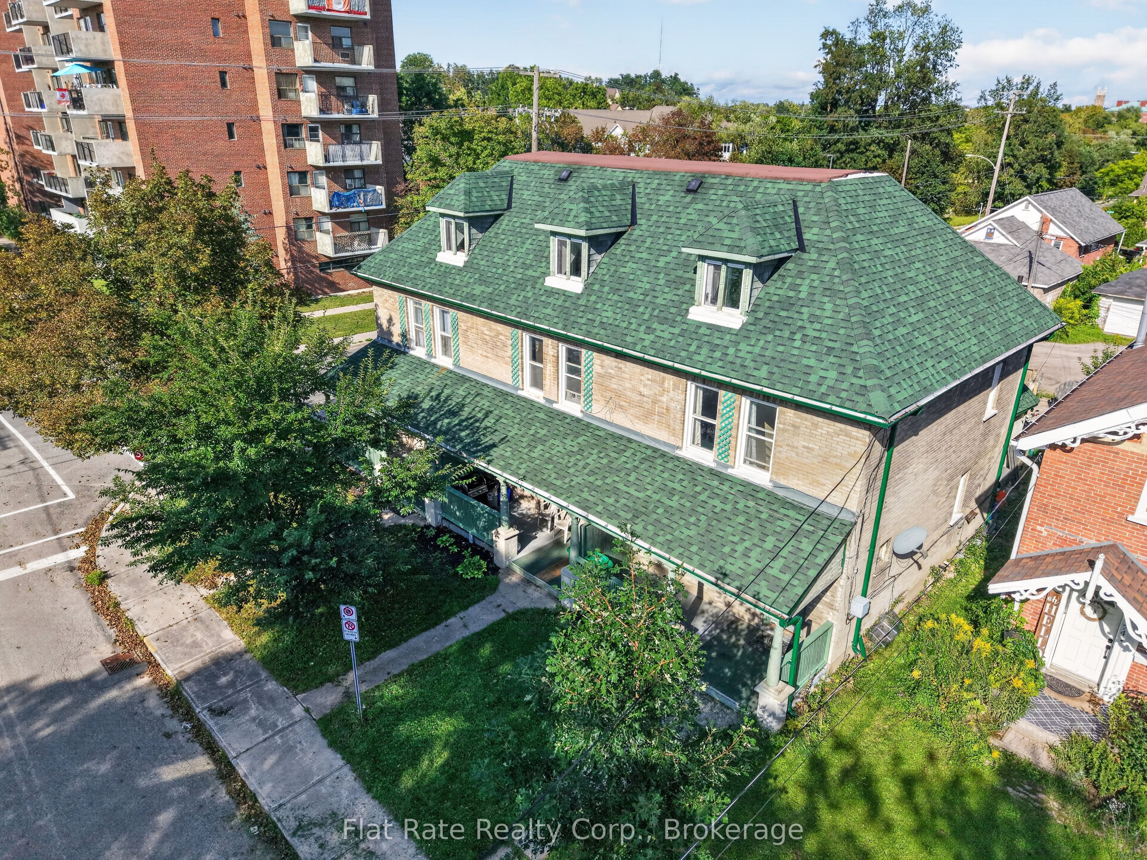 480 Donegal Street, Peterborough, ON K9H 4L8 photo 2