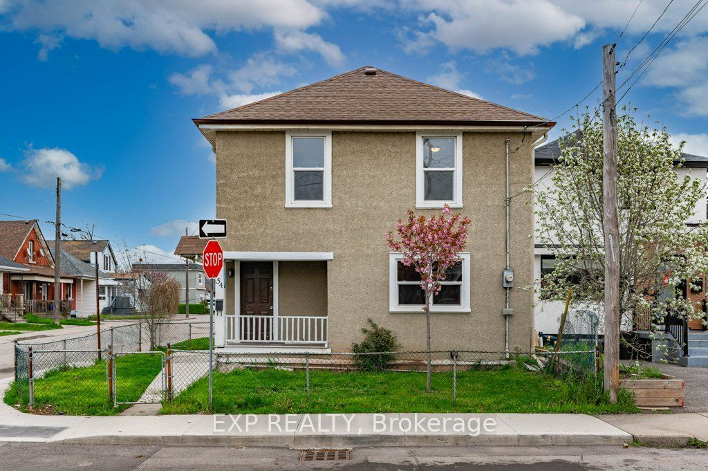 54 Frederick Avenue, Hamilton, ON L8H 4K4