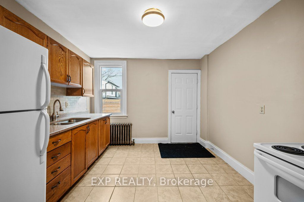 54 Frederick Avenue, Hamilton, ON L8H 4K4 photo 3