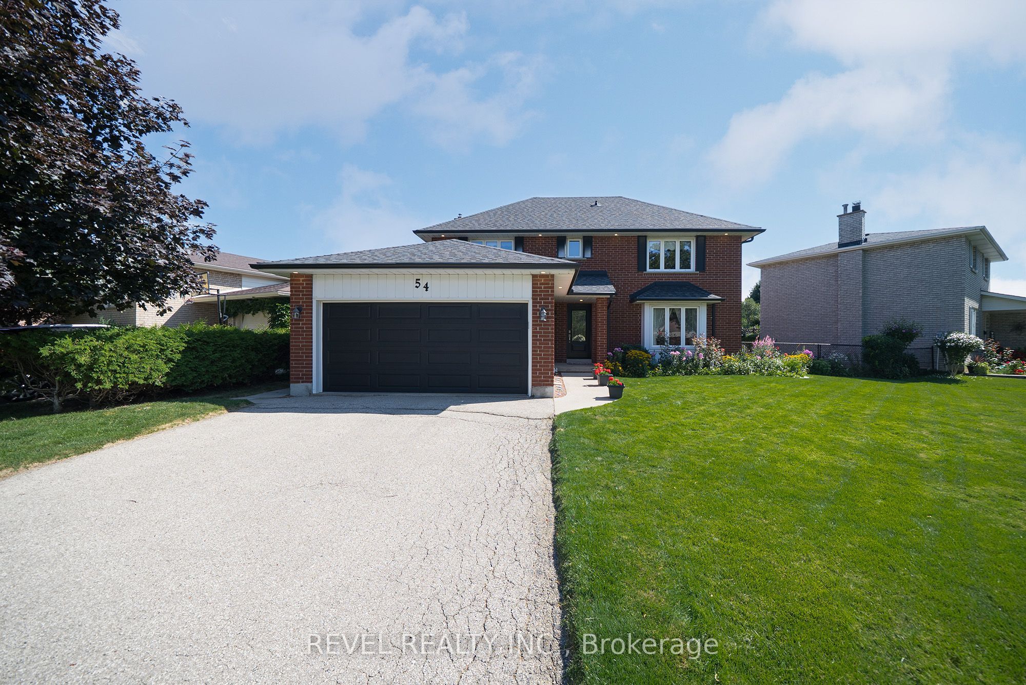 54 Dante Crescent, Brantford, ON N3P 1B8