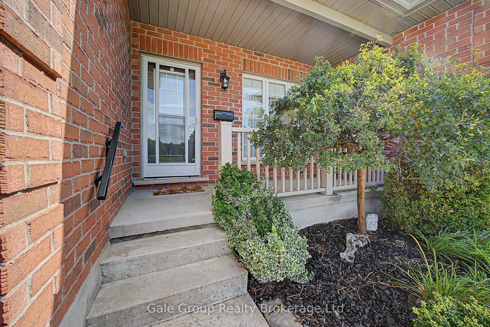 350 Victoria Street 8, Ingersoll, ON N5C 2N4 photo 3