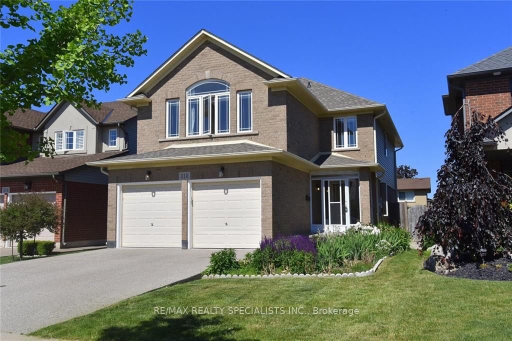 310 Brigadoon Drive, Hamilton, ON L9C 0B7 photo 3