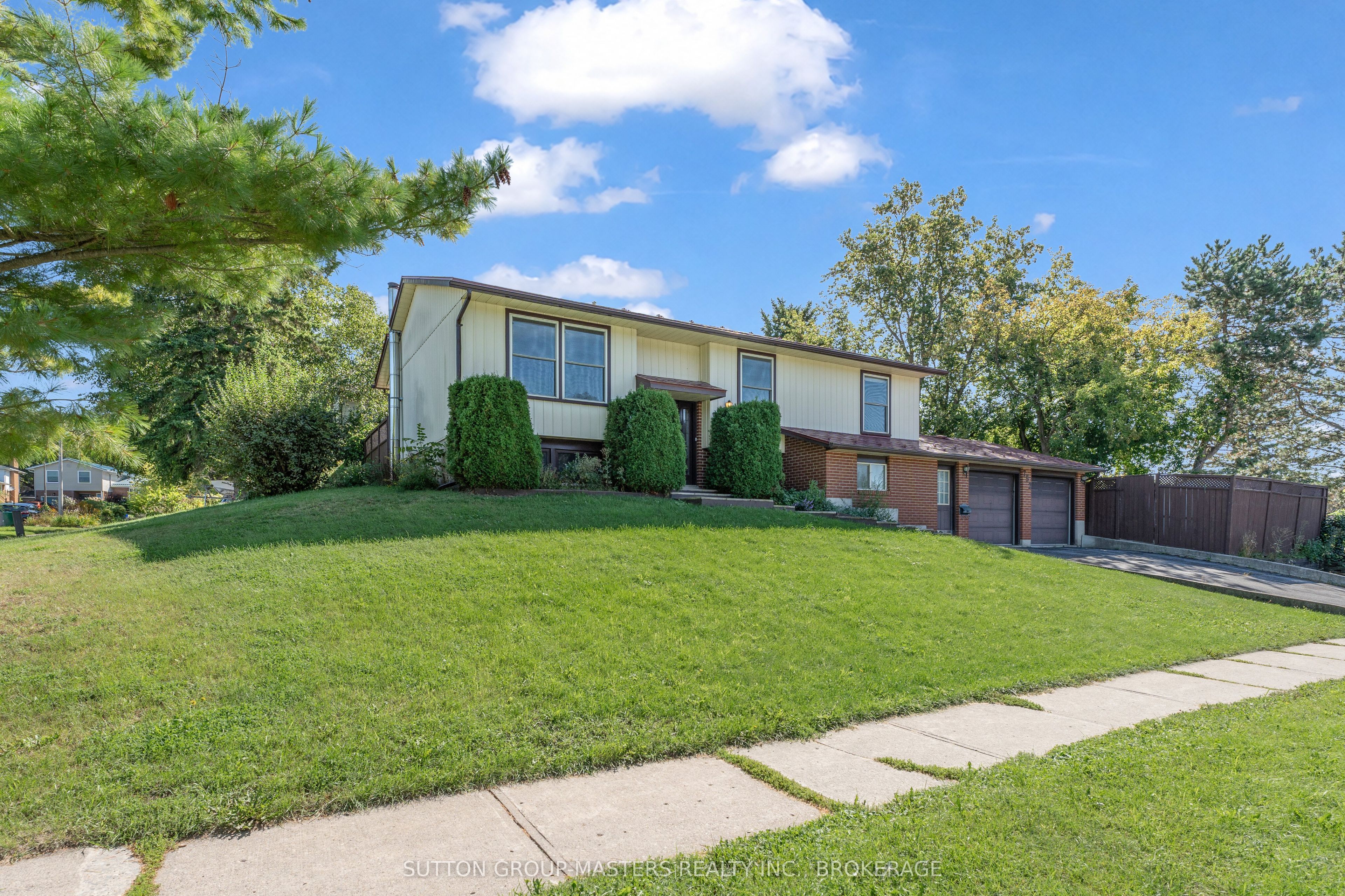 752 High Gate Park Drive, Kingston, ON K7M 5Z9 photo 2