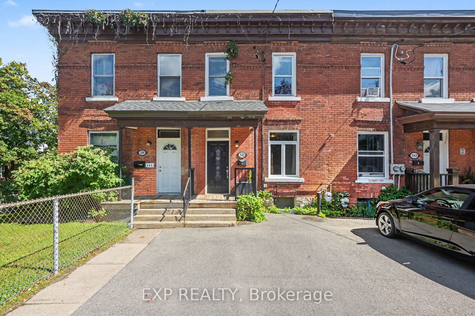 541 Bay Street, Ottawa Centre, ON K1R 6B6 photo 2