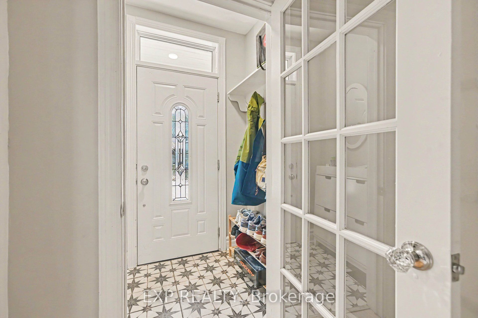 541 Bay Street, Ottawa Centre, ON K1R 6B6 photo 5