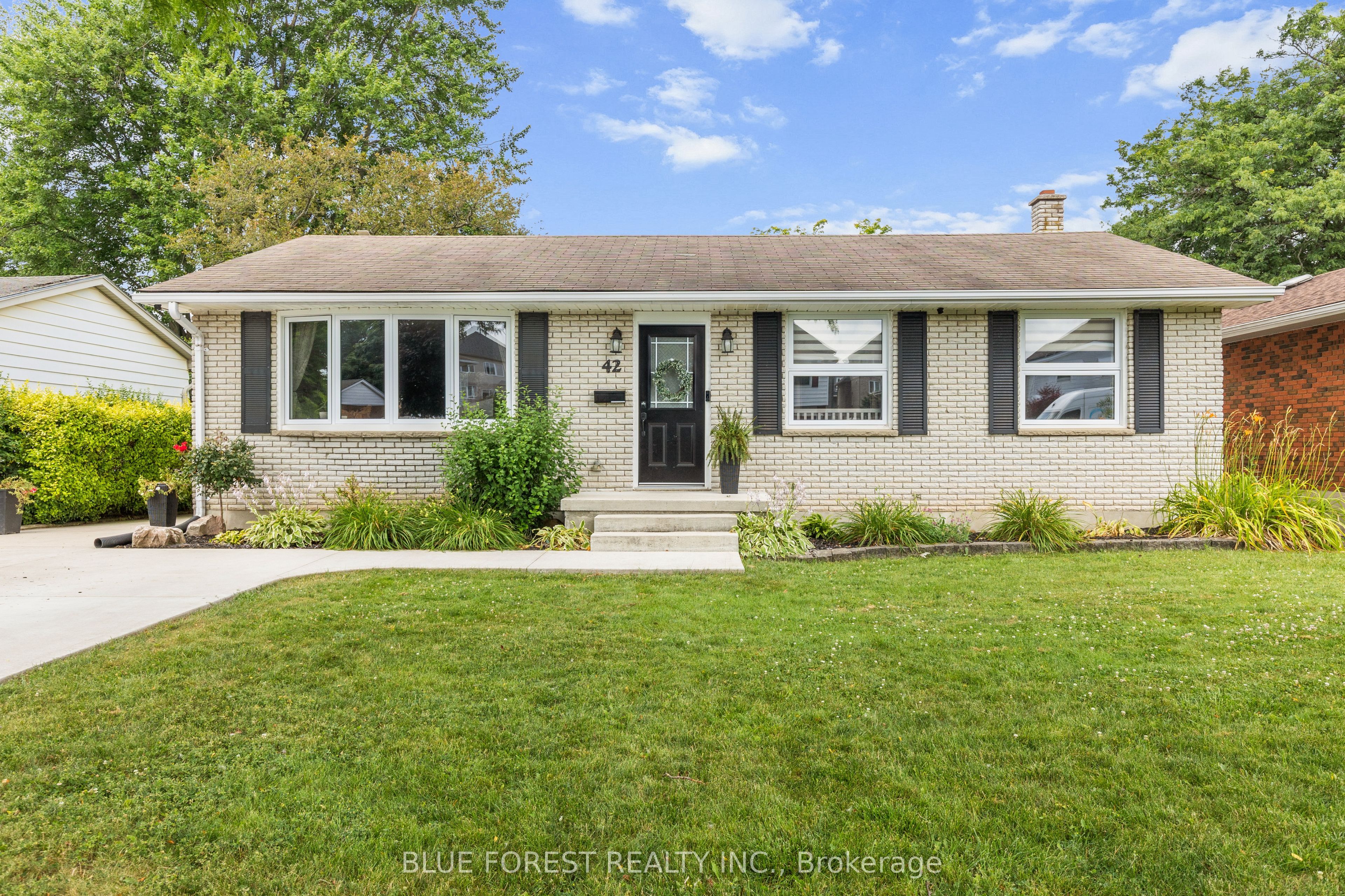 42 Dunwich Drive, St. Thomas, ON N5R 4T9