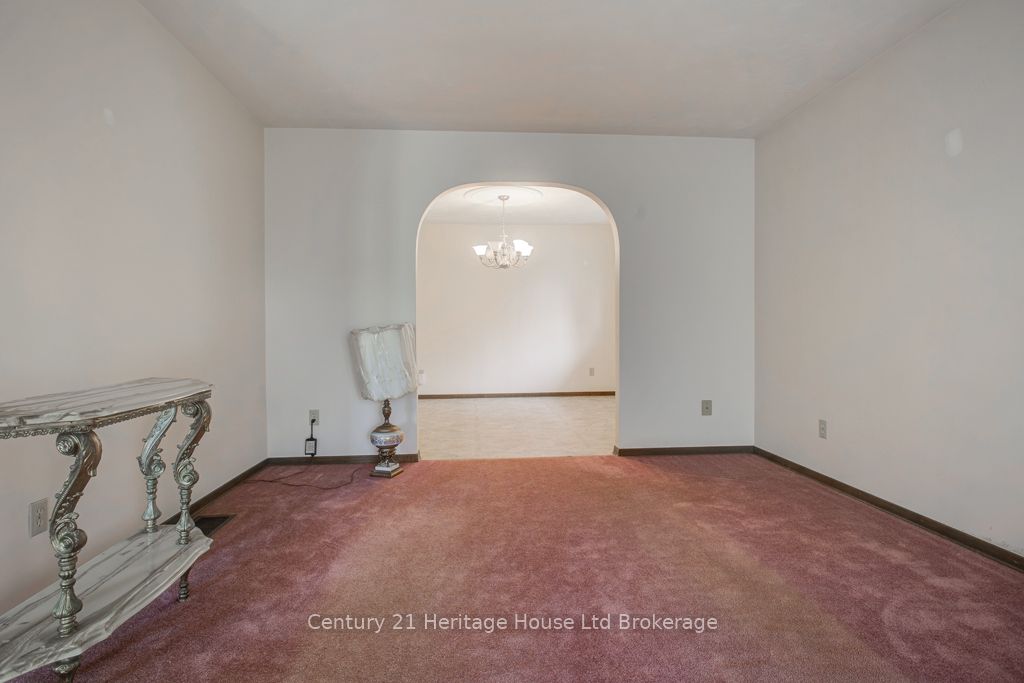 165 Park Row, Woodstock, ON N4S 1V9 photo 5