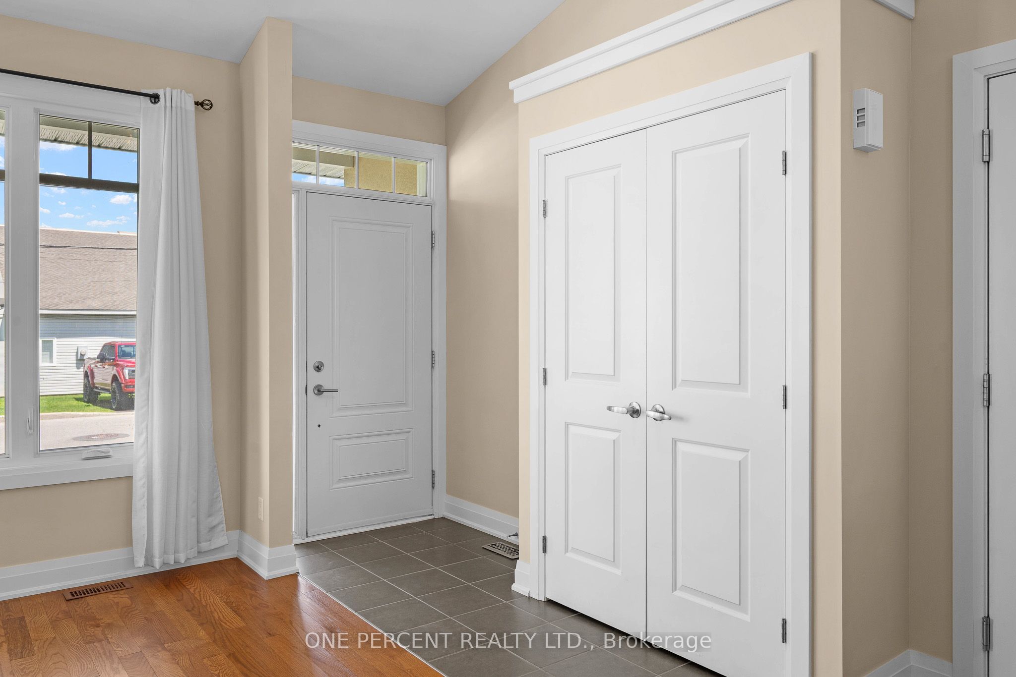 135 Elizabeth Street, Carleton Place, ON K7C 2V9 photo 4