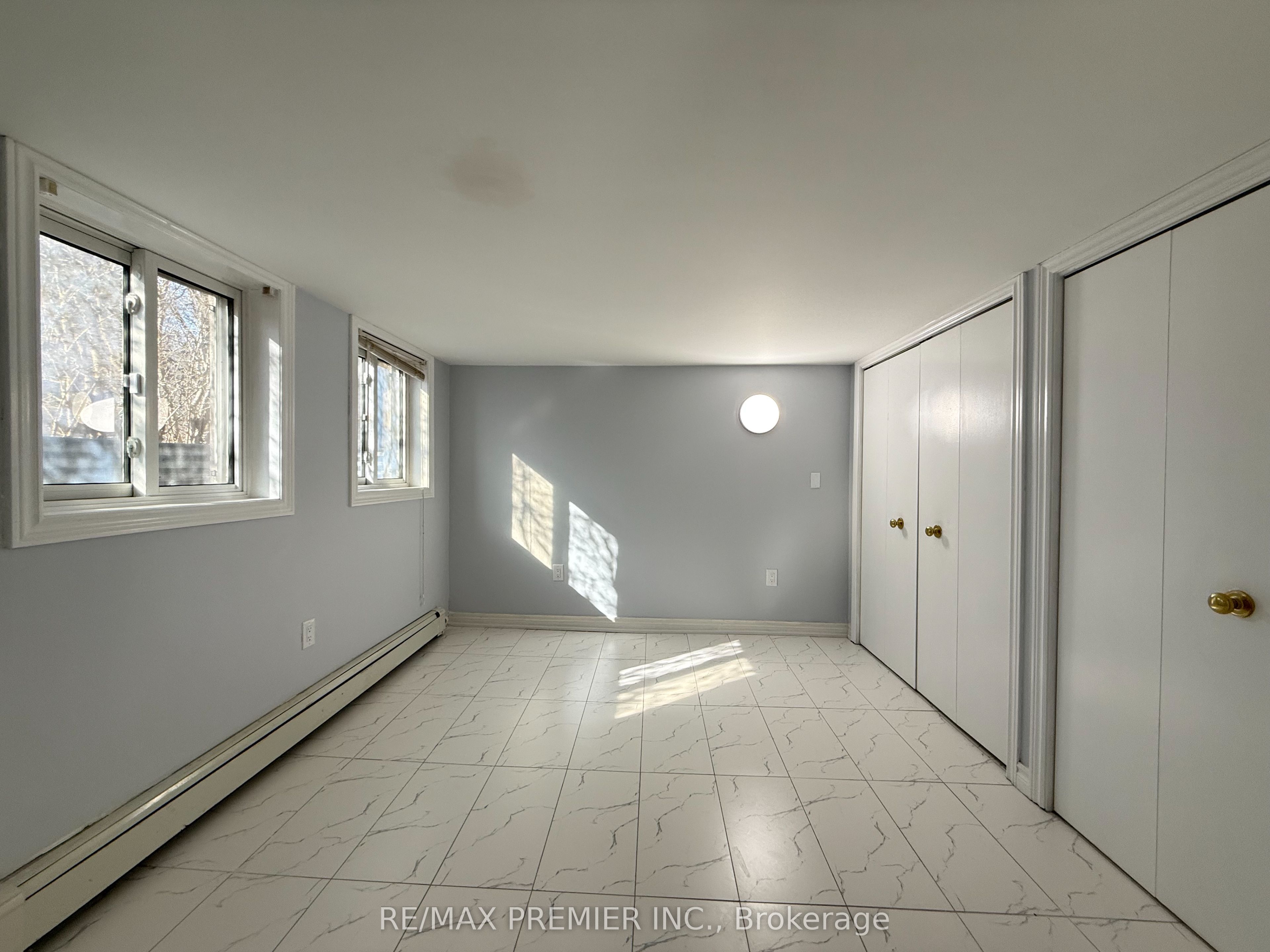 288 Scott Street Lower, St. Catharines, ON L2N 1J3 photo 2