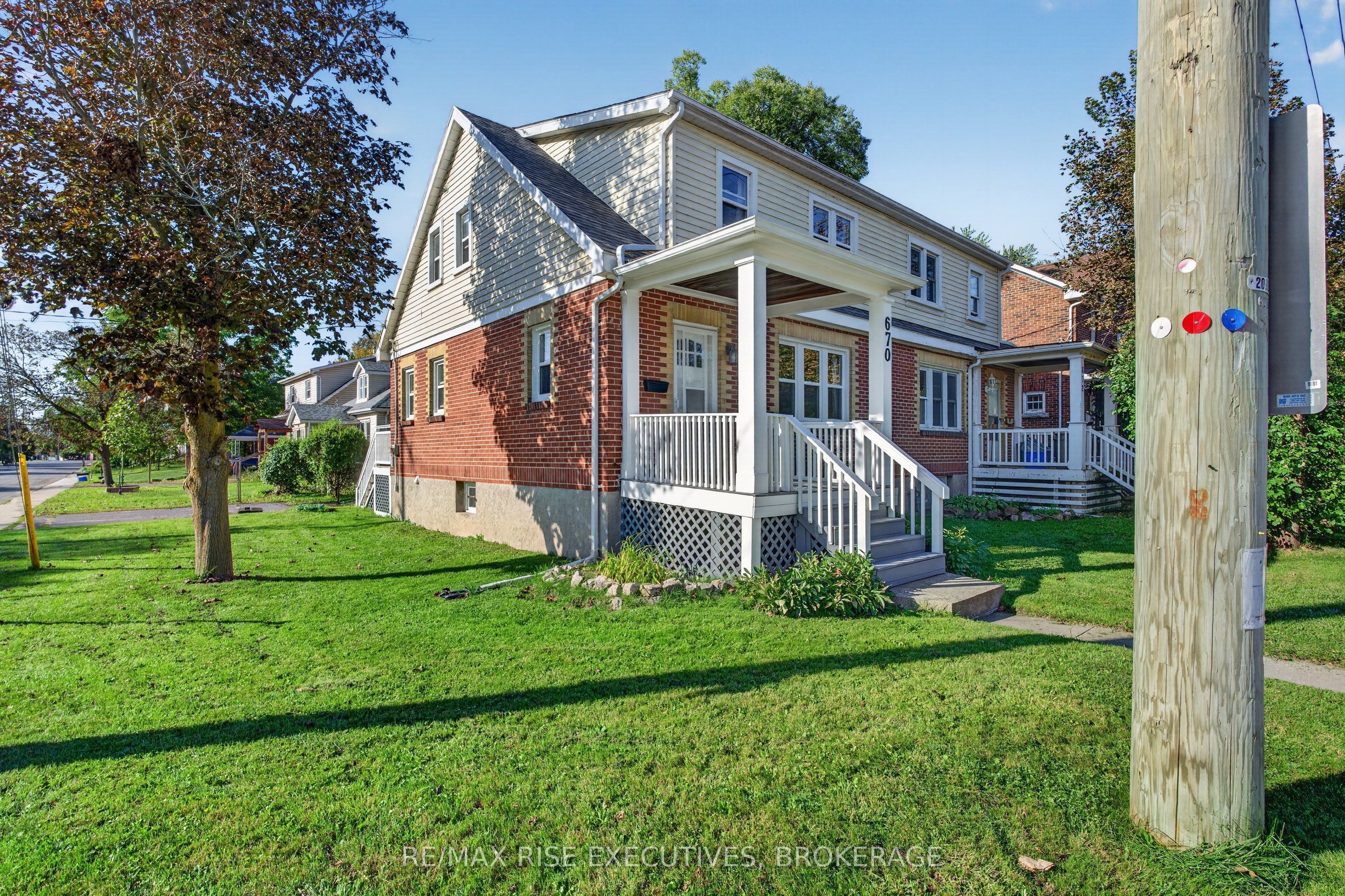 670 Johnson Street, Kingston, ON K7L 2A8 photo 2
