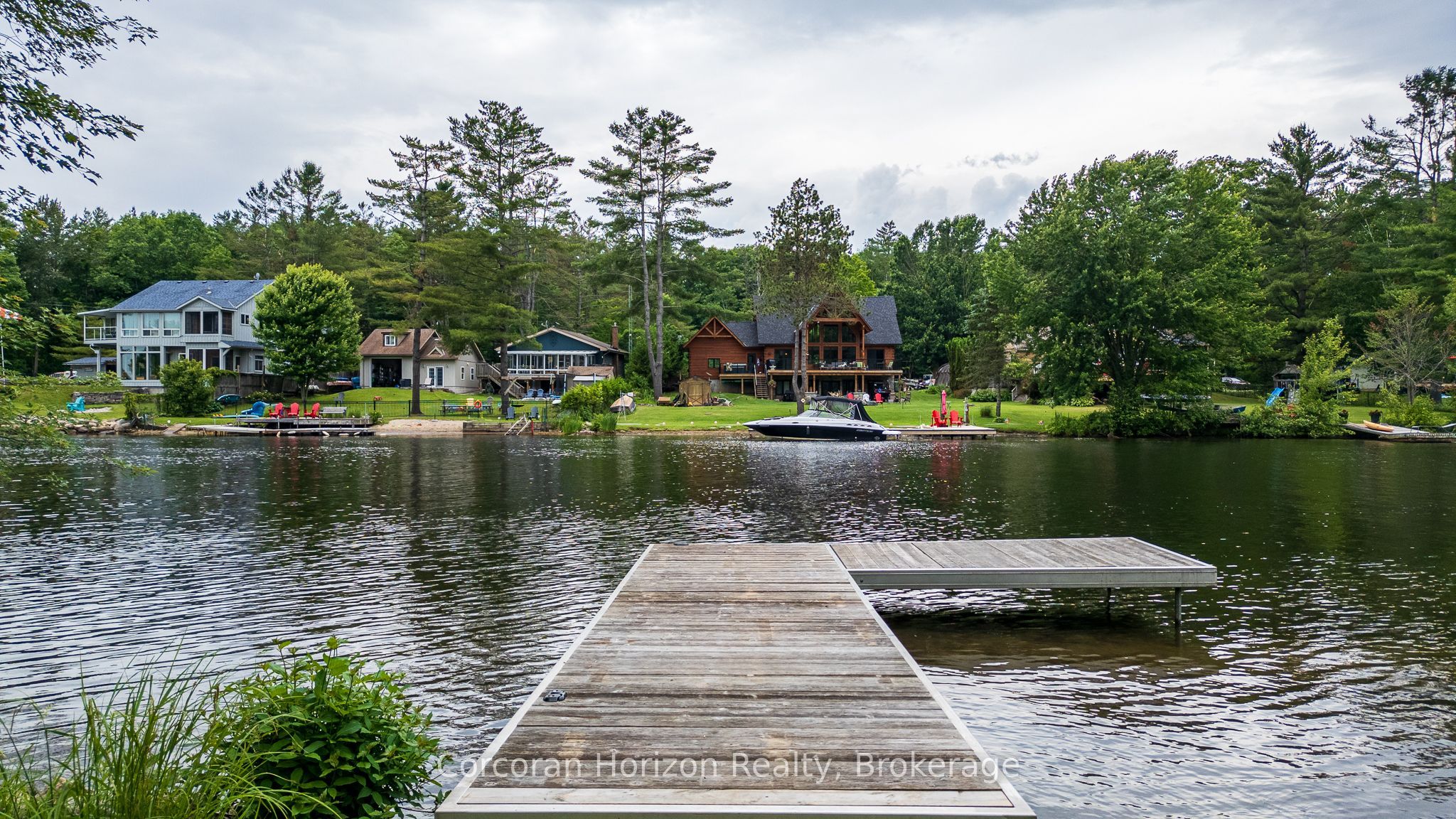 1068 Hartley Road, Gravenhurst, ON P0E 1N0