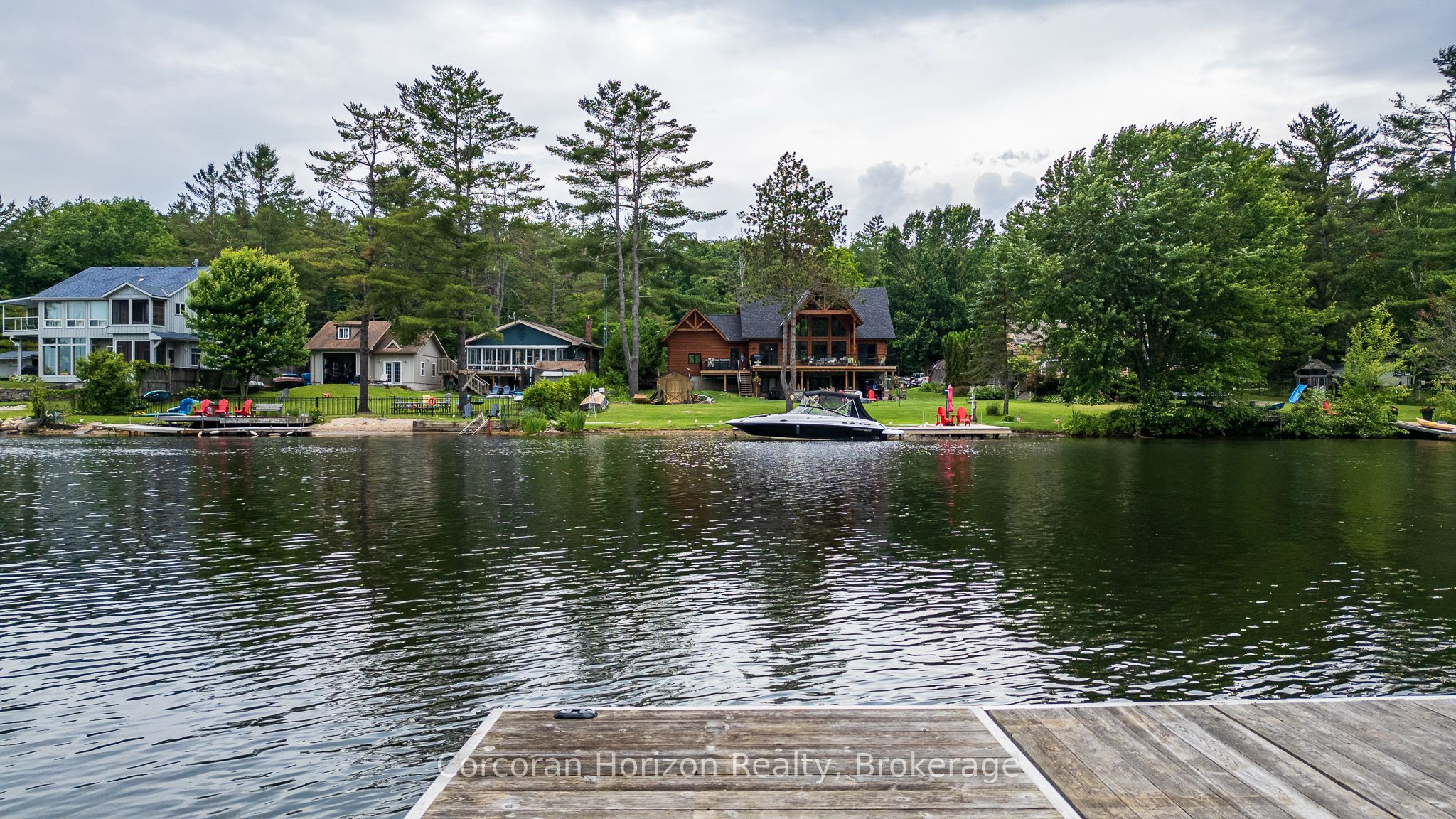 1068 Hartley Road, Gravenhurst, ON P0E 1N0 photo 2