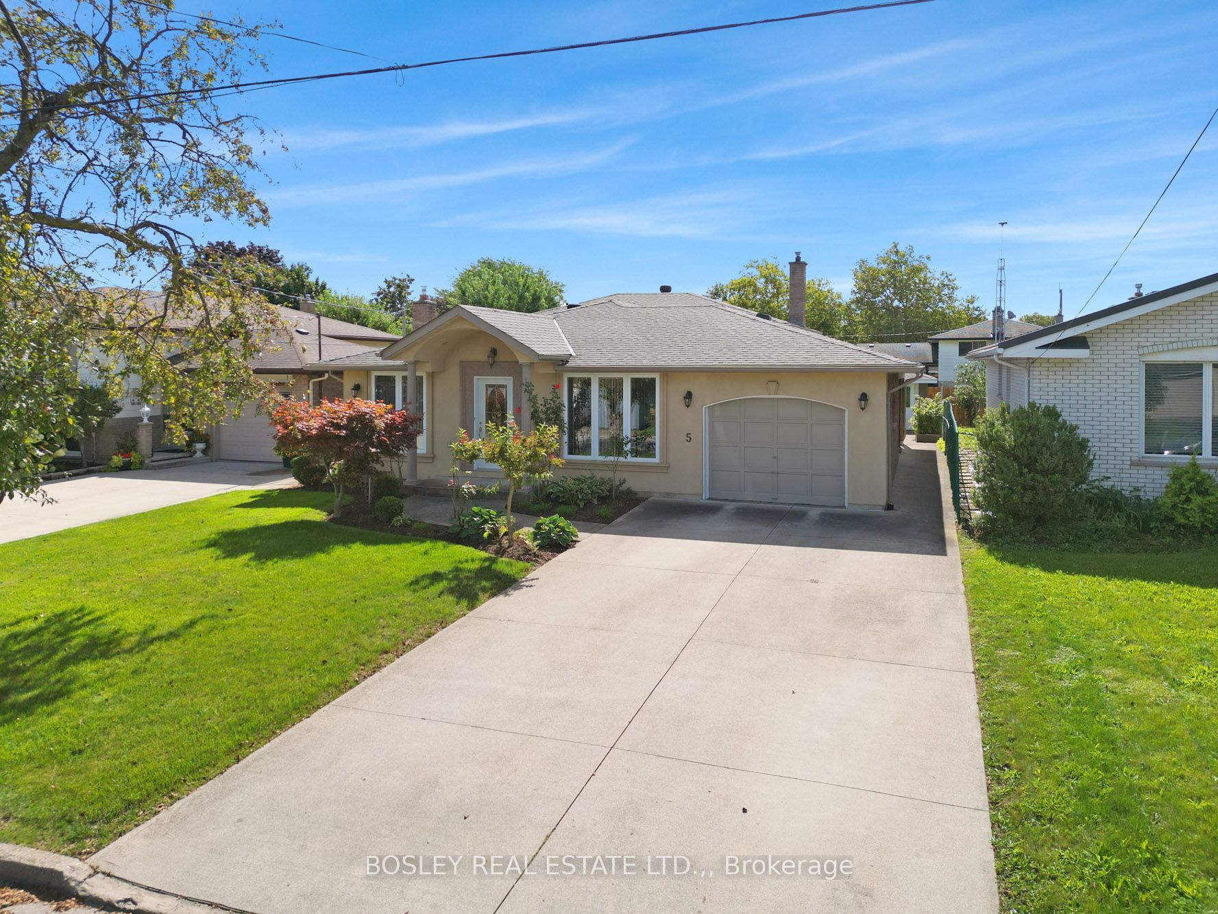 5 Bendingroad Crescent, St. Catharines, ON L2N 5R4