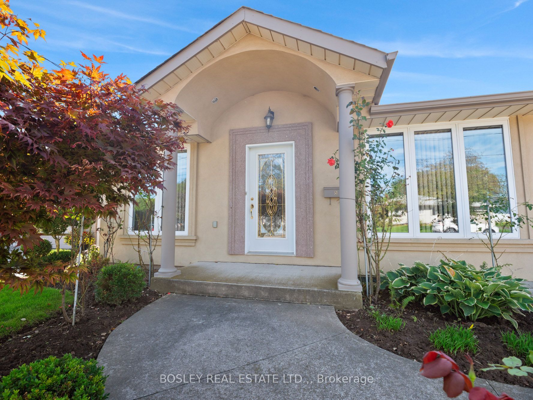 5 Bendingroad Crescent, St. Catharines, ON L2N 5R4 photo 2