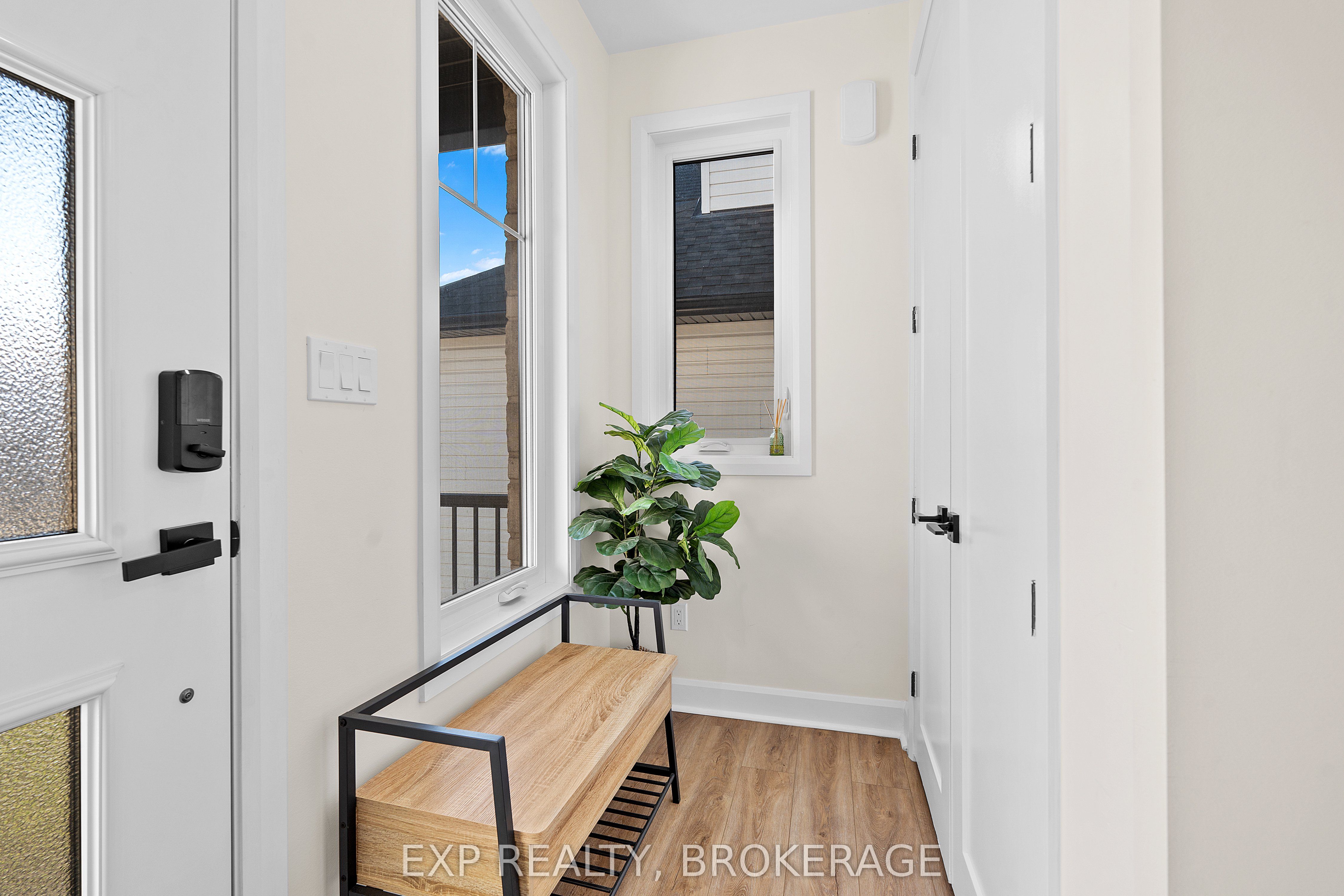 121 CREIGHTON Drive, Loyalist, ON K0H 2H0 photo 5