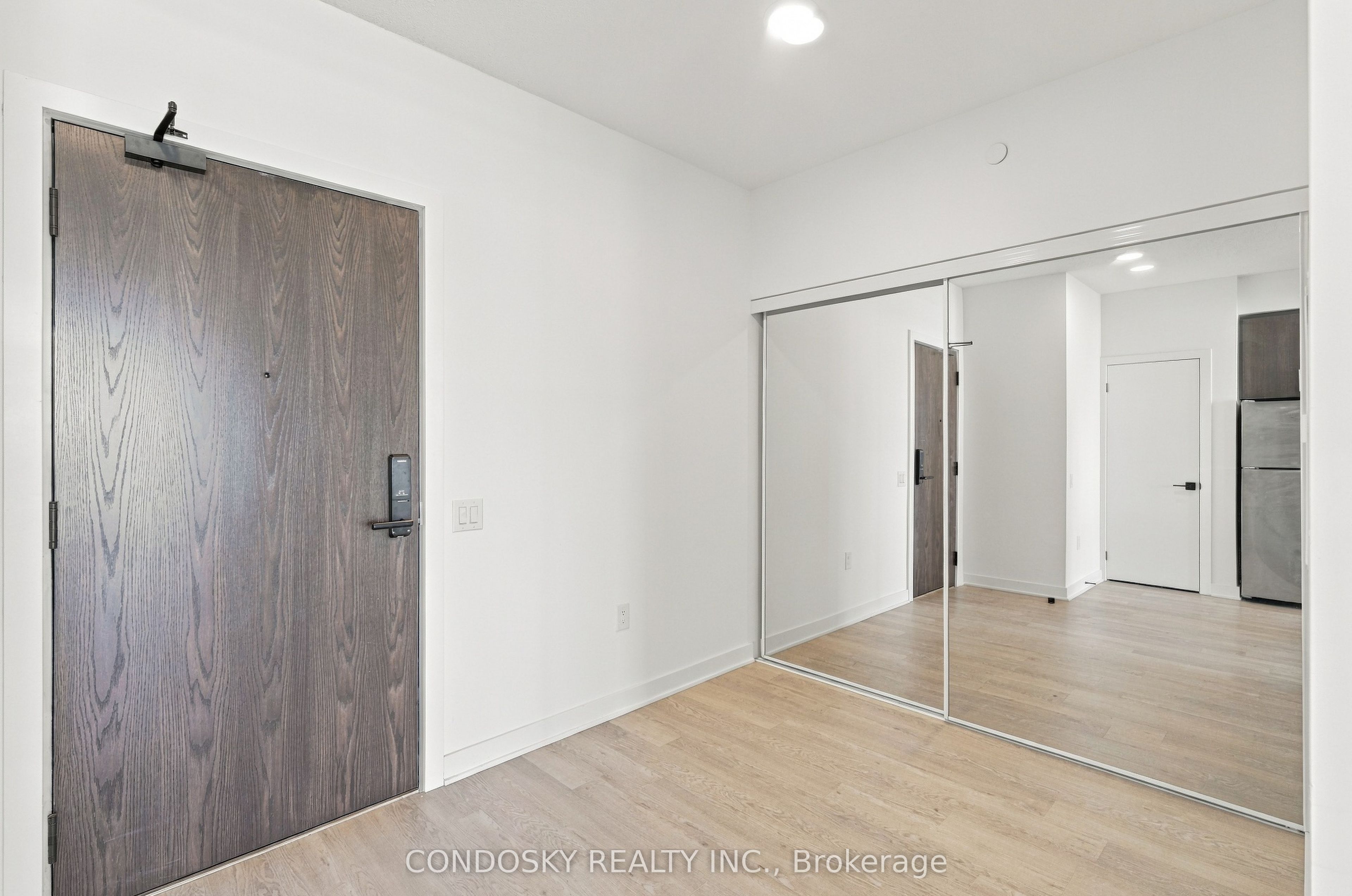 2782 Barton Street E 1012, Hamilton, ON L8E 2J8 photo 4