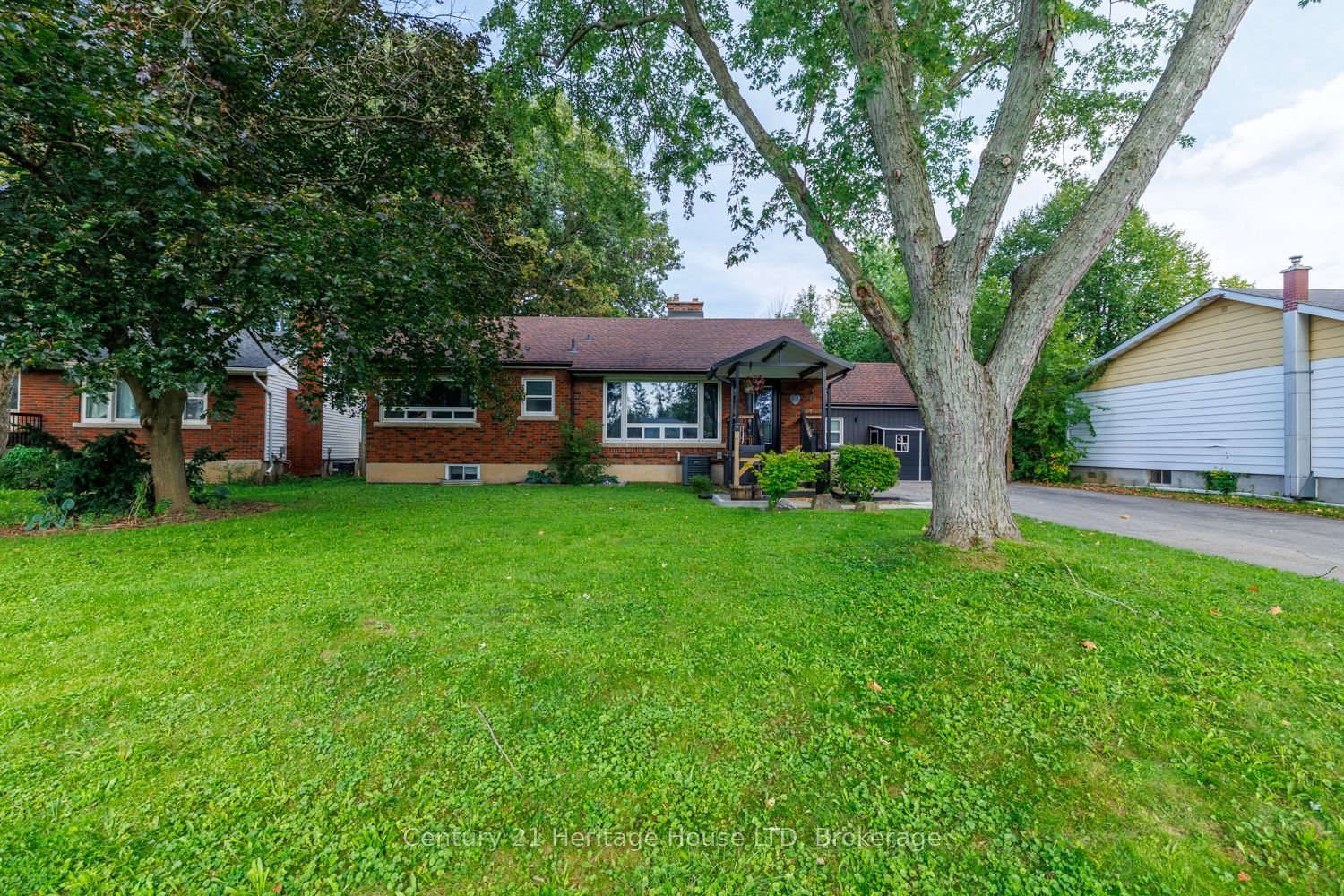 6 Greenock Circle, St. Catharines, ON L2S 1B4 photo 2