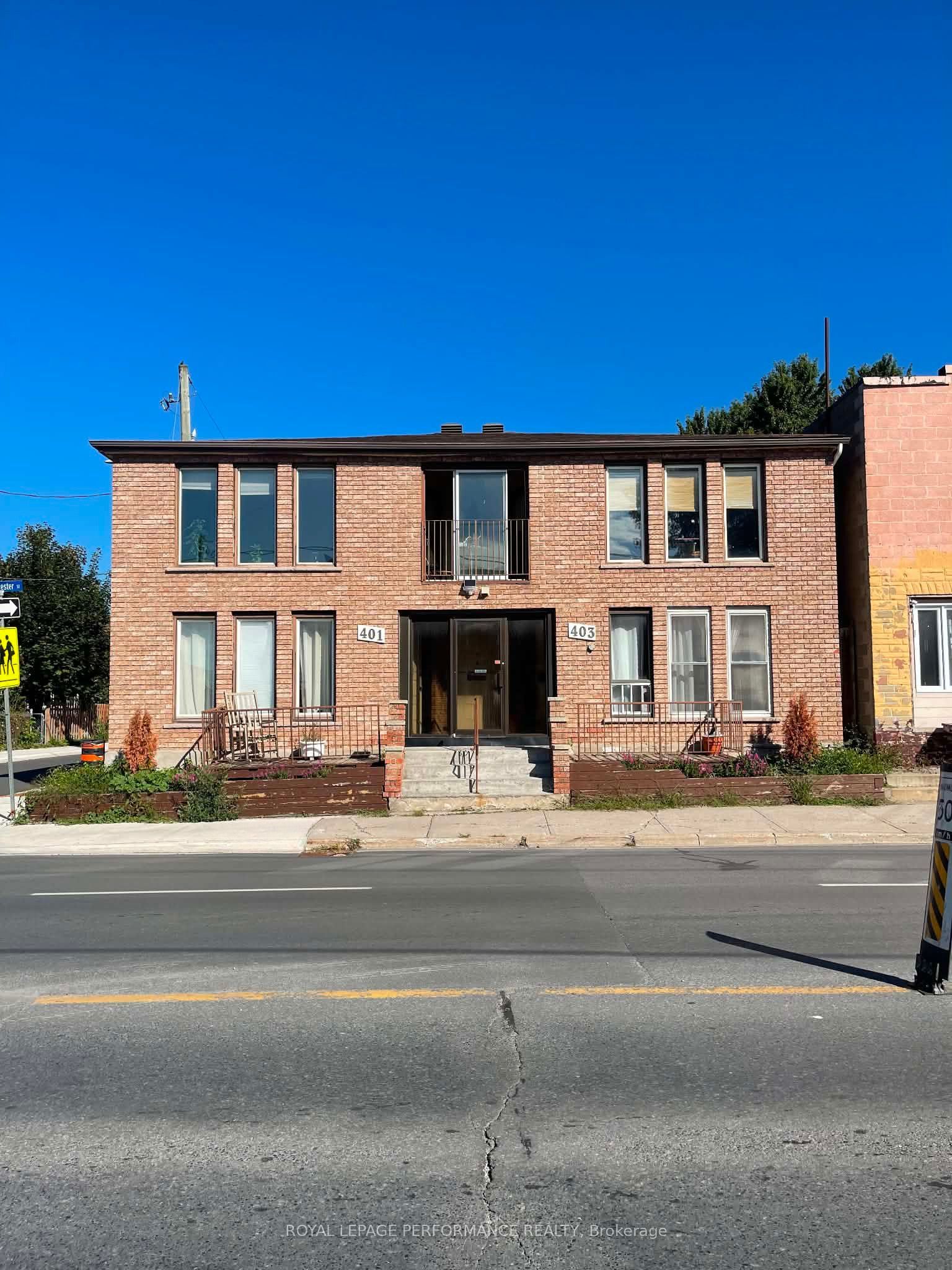 401-403 Water Street E, Cornwall, ON K6H 1A6