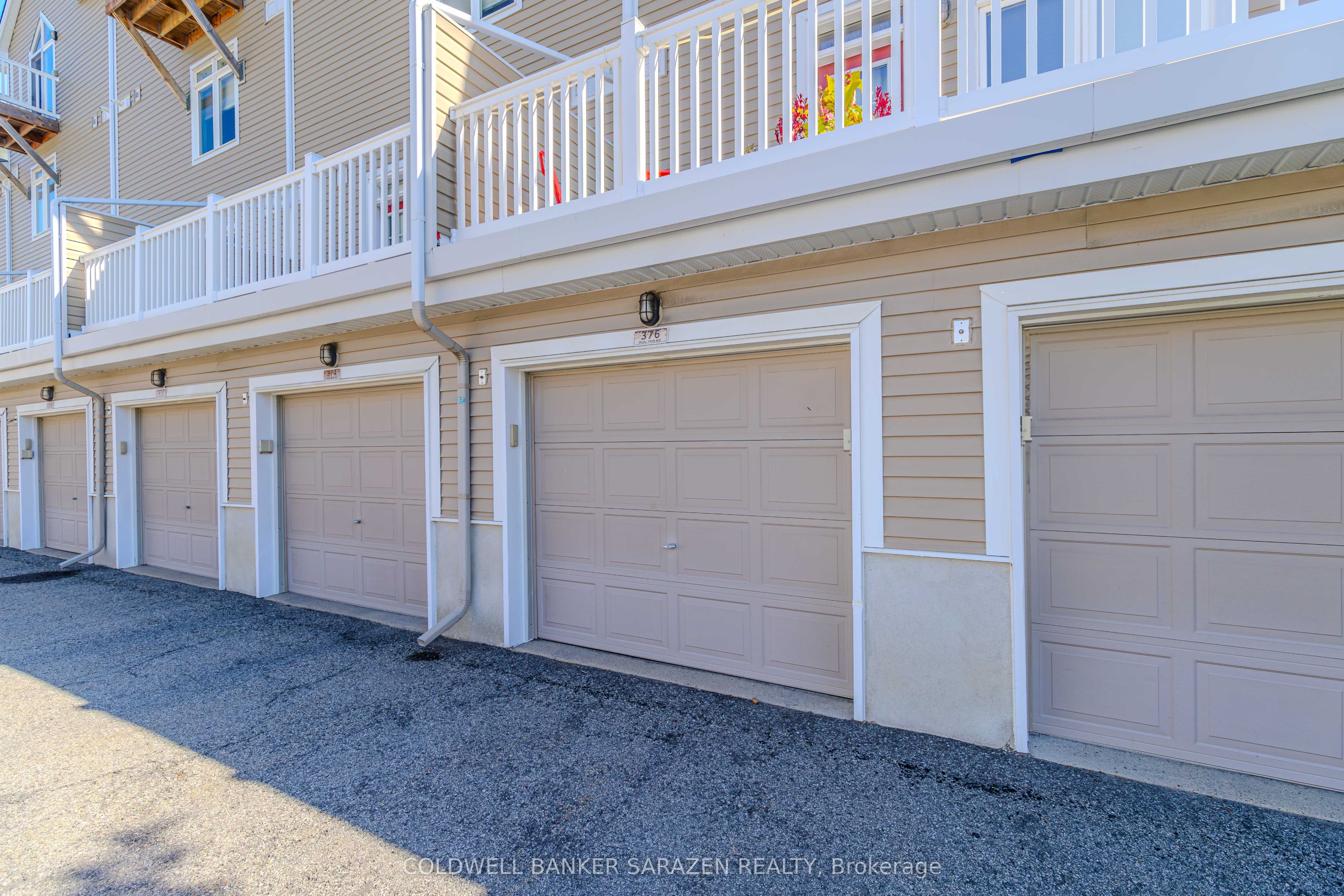 376 ROYAL FERN Way, Blossom Park - Airport and Area, ON K1V 2K6 photo 4