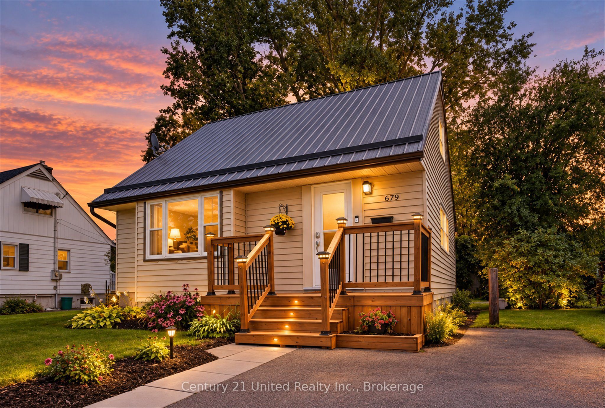 679 Hawley Street, Peterborough, ON K9J 4C7