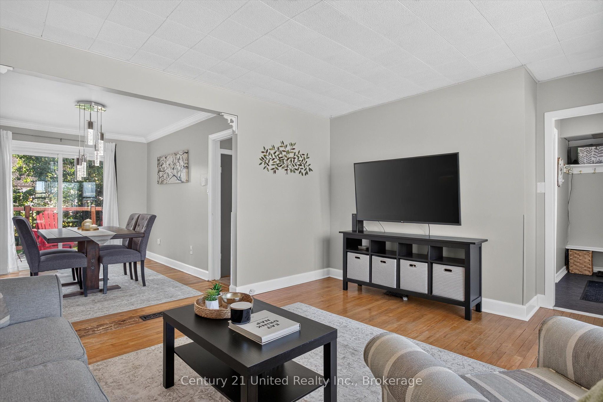679 Hawley Street, Peterborough, ON K9J 4C7 photo 5