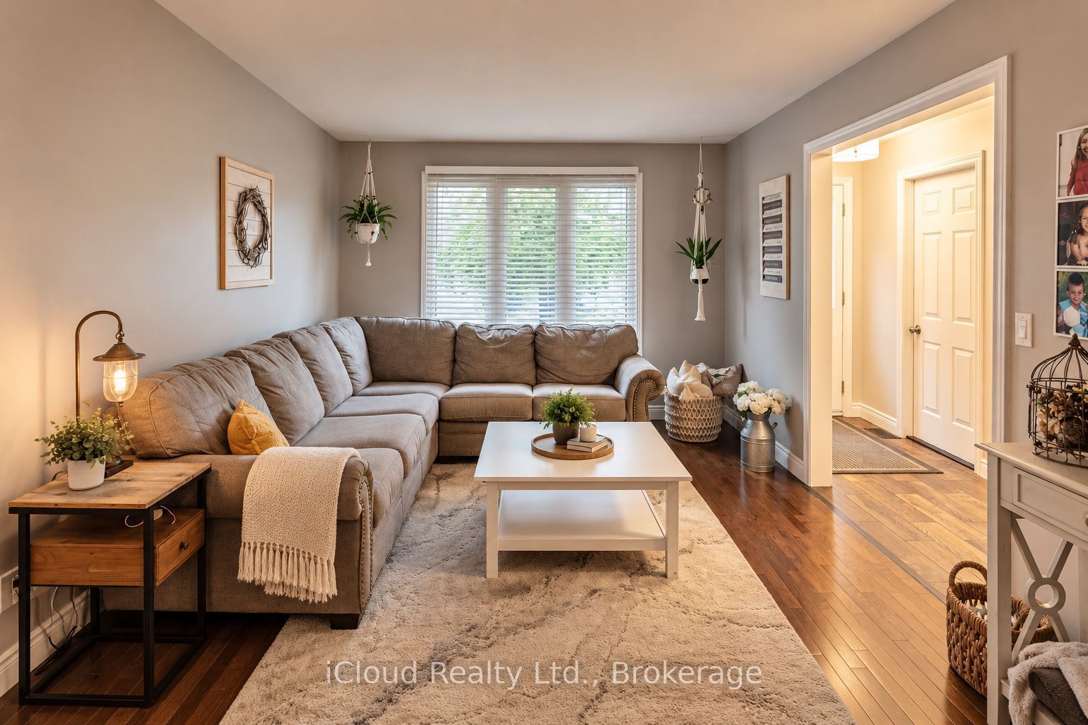 7 Drakes Drive, Hamilton, ON L8E 4G4 photo 4