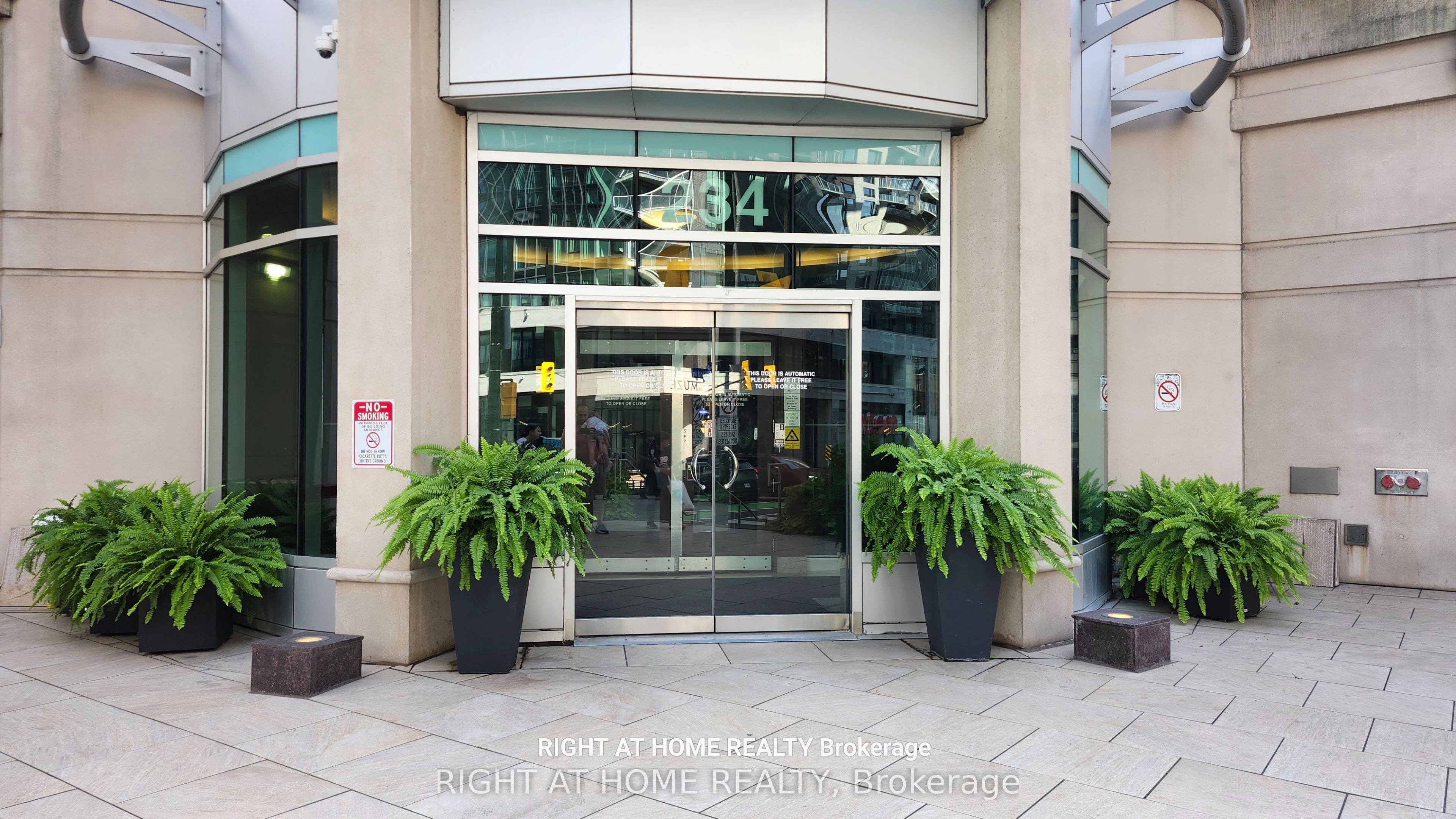 234 Rideau Street 1104, Lower Town - Sandy Hill, ON K1N 0A9 photo 3