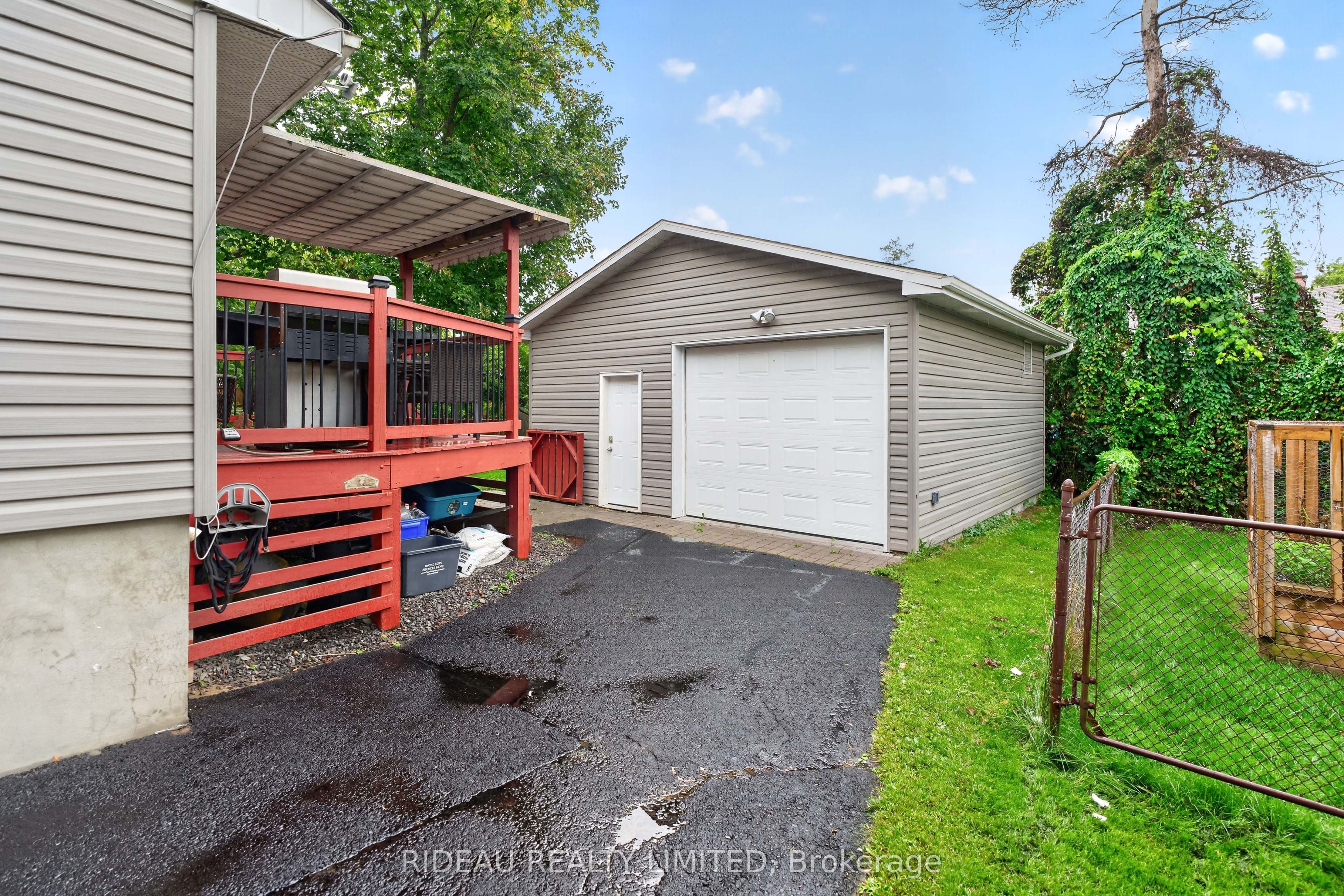 4 Otter Drive, Brockville, ON K6V 5R7 photo 5