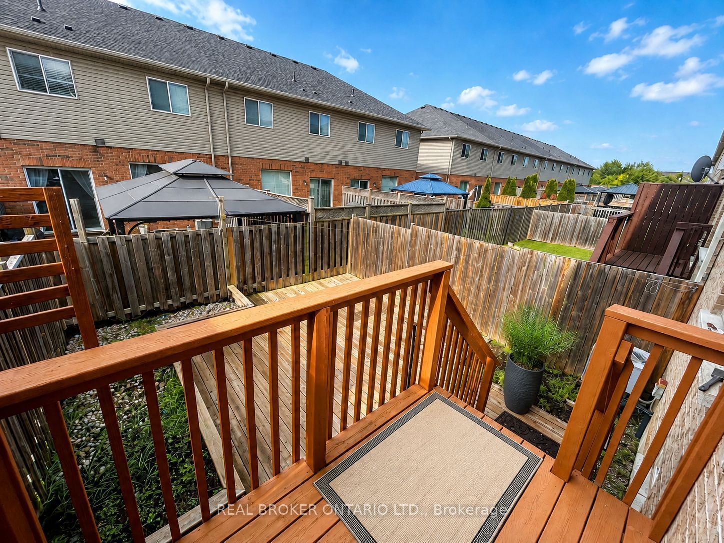142 Palacebeach Trail, Hamilton, ON L8E 0C3 photo 3