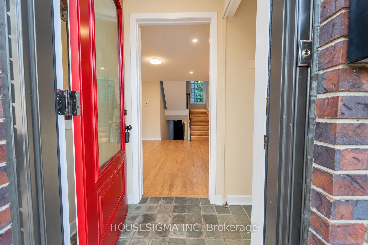 43 Sweetland Avenue, Lower Town - Sandy Hill, ON K1N 7T7 photo 3