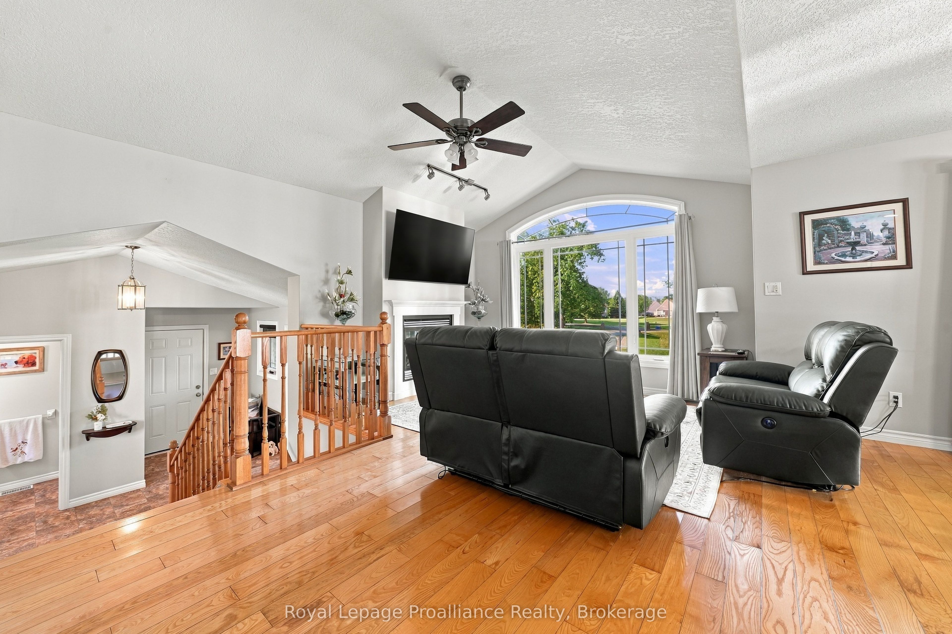 630 English Settlement Road, Quinte West, ON K8V 5P7 photo 3