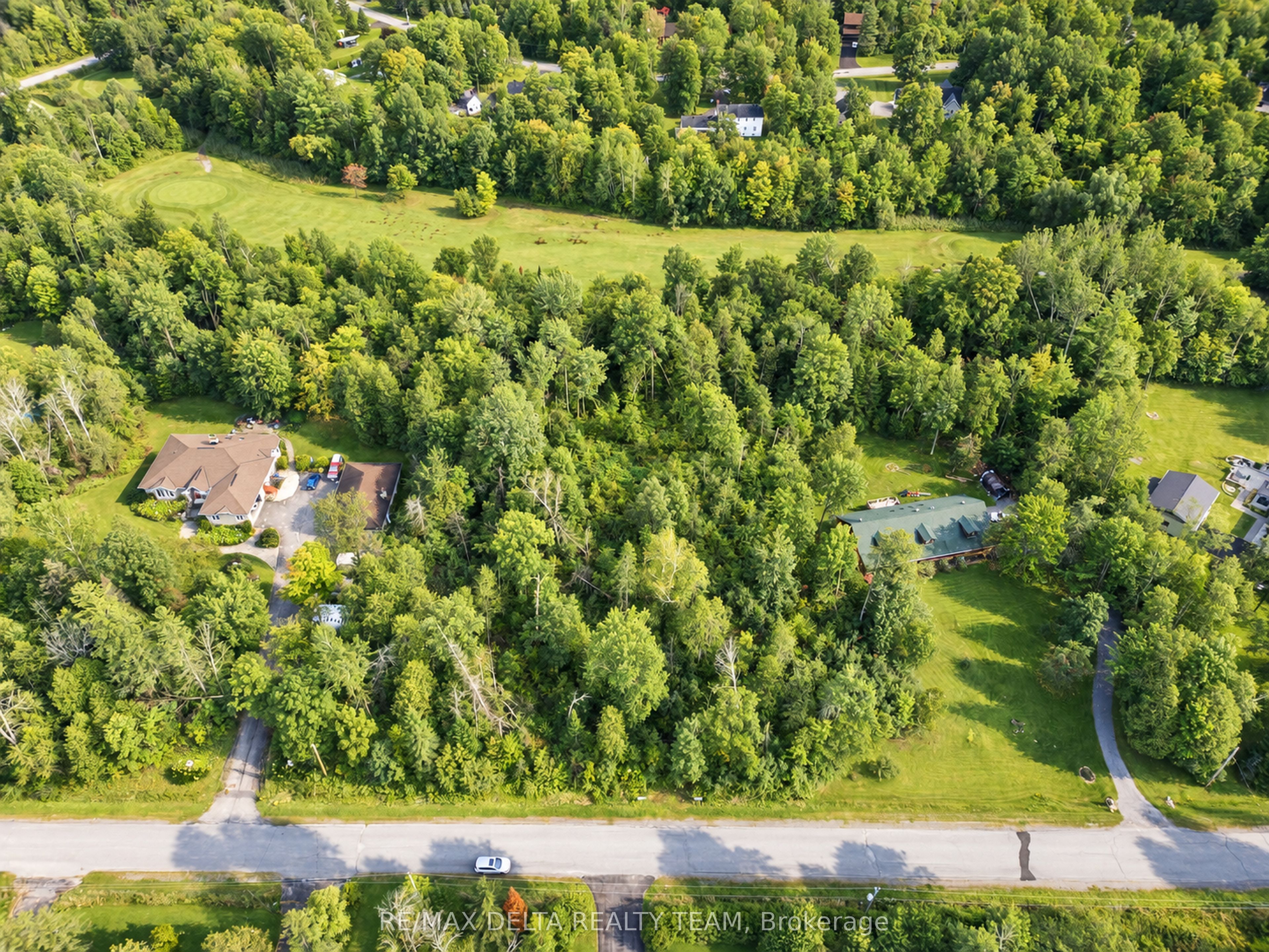 4595 Whispering Willow Drive, Orleans - Cumberland and Area, ON K4B 1J1 photo 2