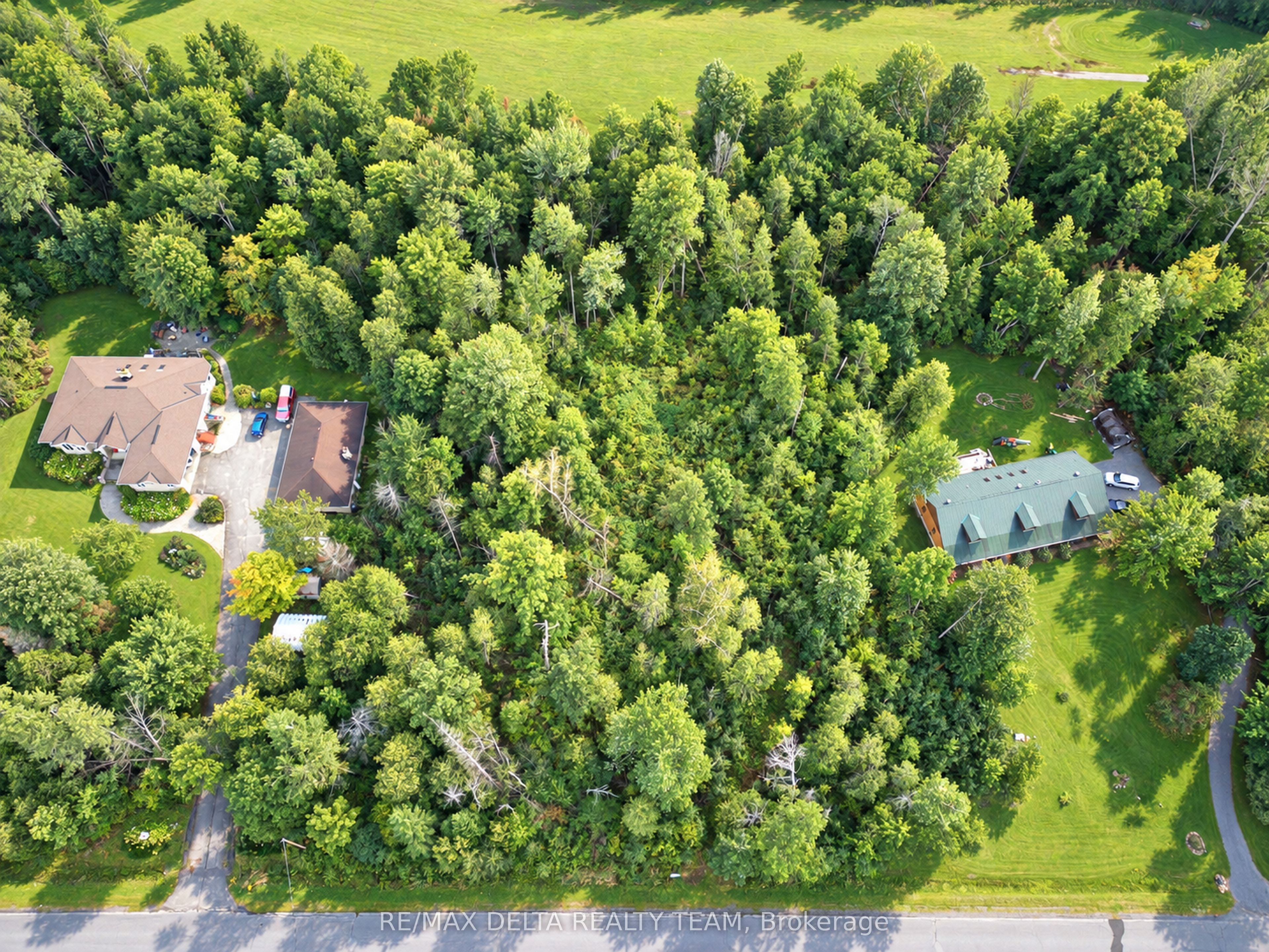4595 Whispering Willow Drive, Orleans - Cumberland and Area, ON K4B 1J1 photo 3