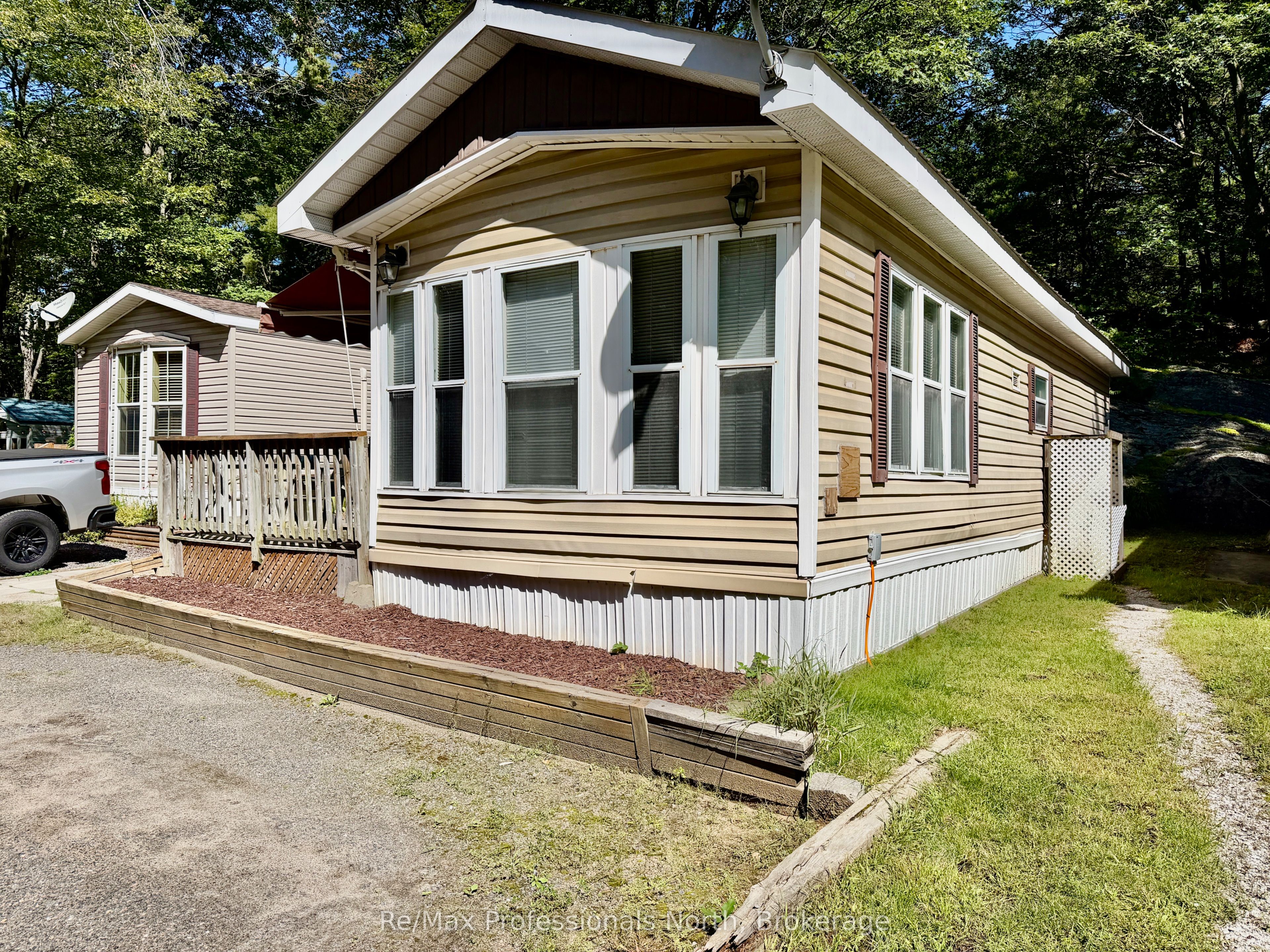 1007 RACOON Road 2, Gravenhurst, ON P1P 0C2
