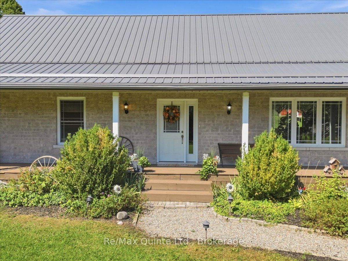 794 English Settlement Road, Quinte West, ON K8V 5P7 photo 2