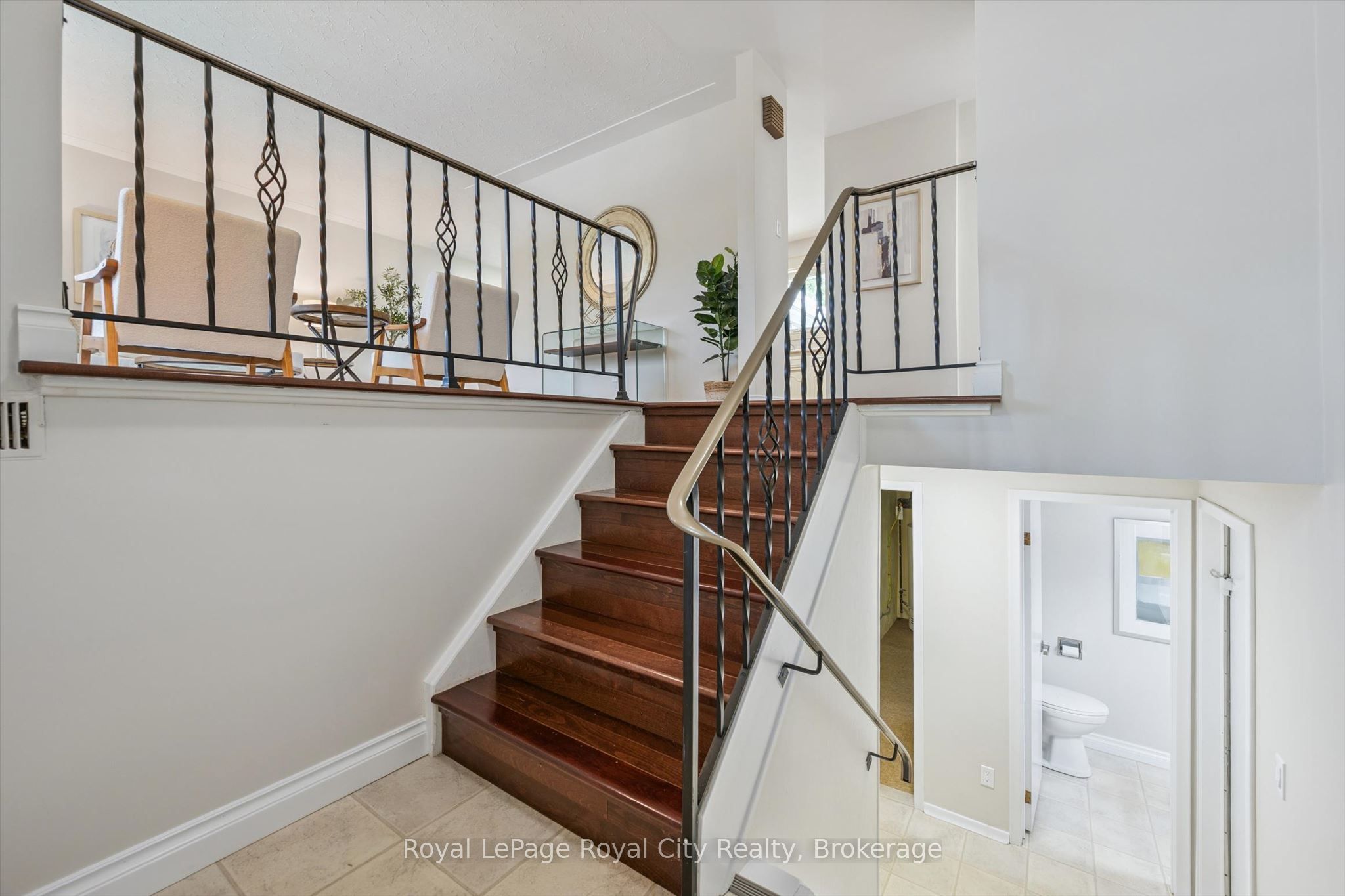 40 Bishop Court, Guelph, ON N1G 2R9 photo 5