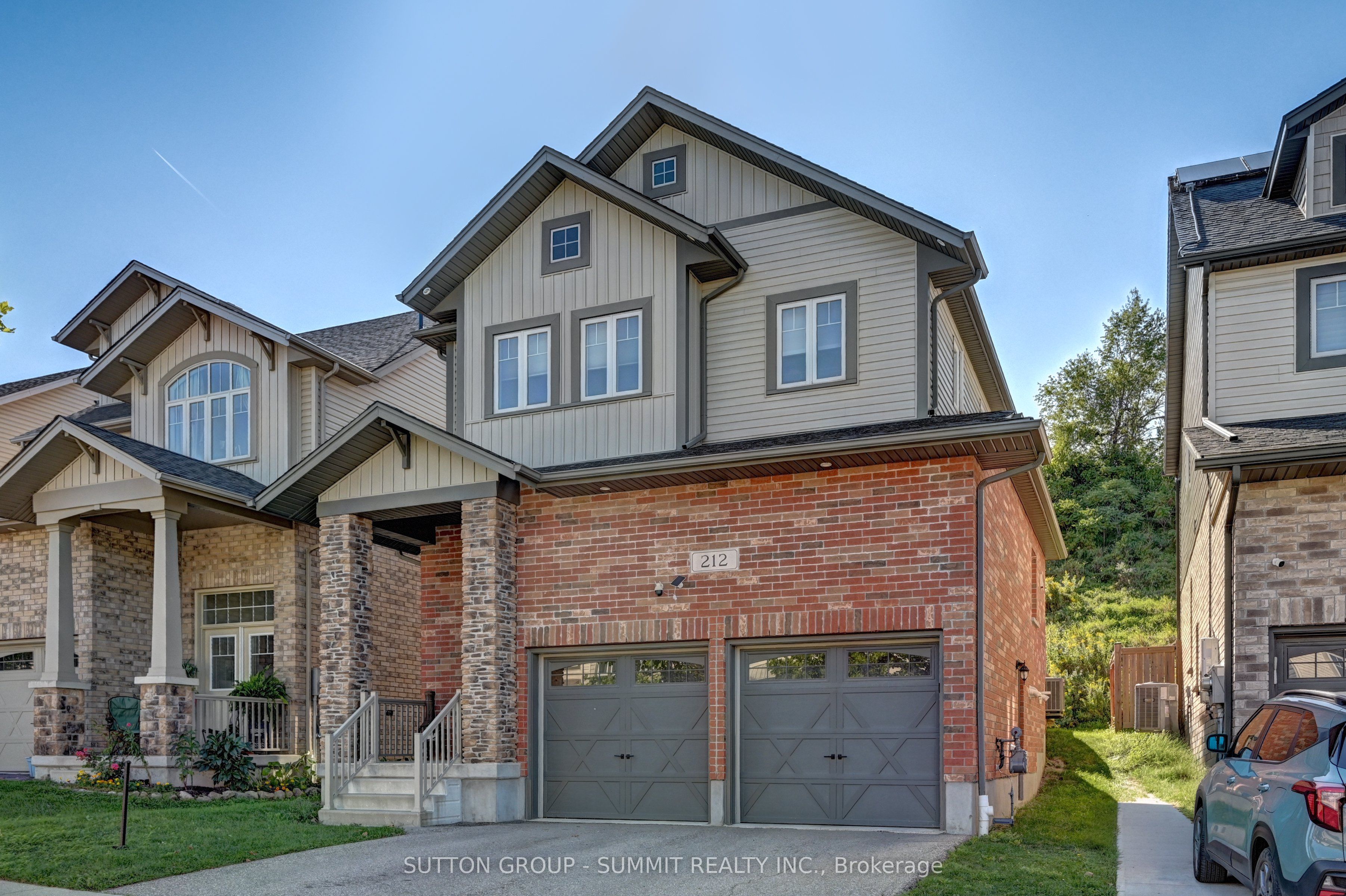 212 Gravel Ridge Trail, Kitchener, ON N2E 0E5 photo 2