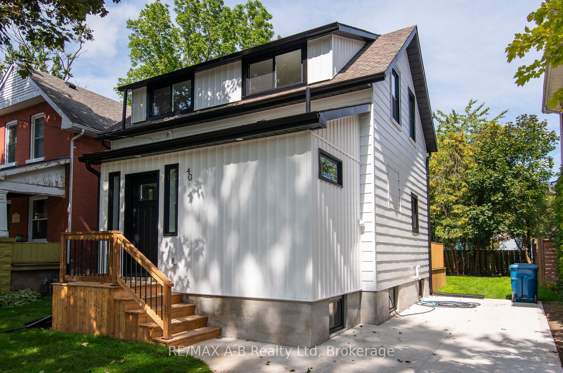 40 East Gore Street, Stratford, ON N5A 3X5 photo 2