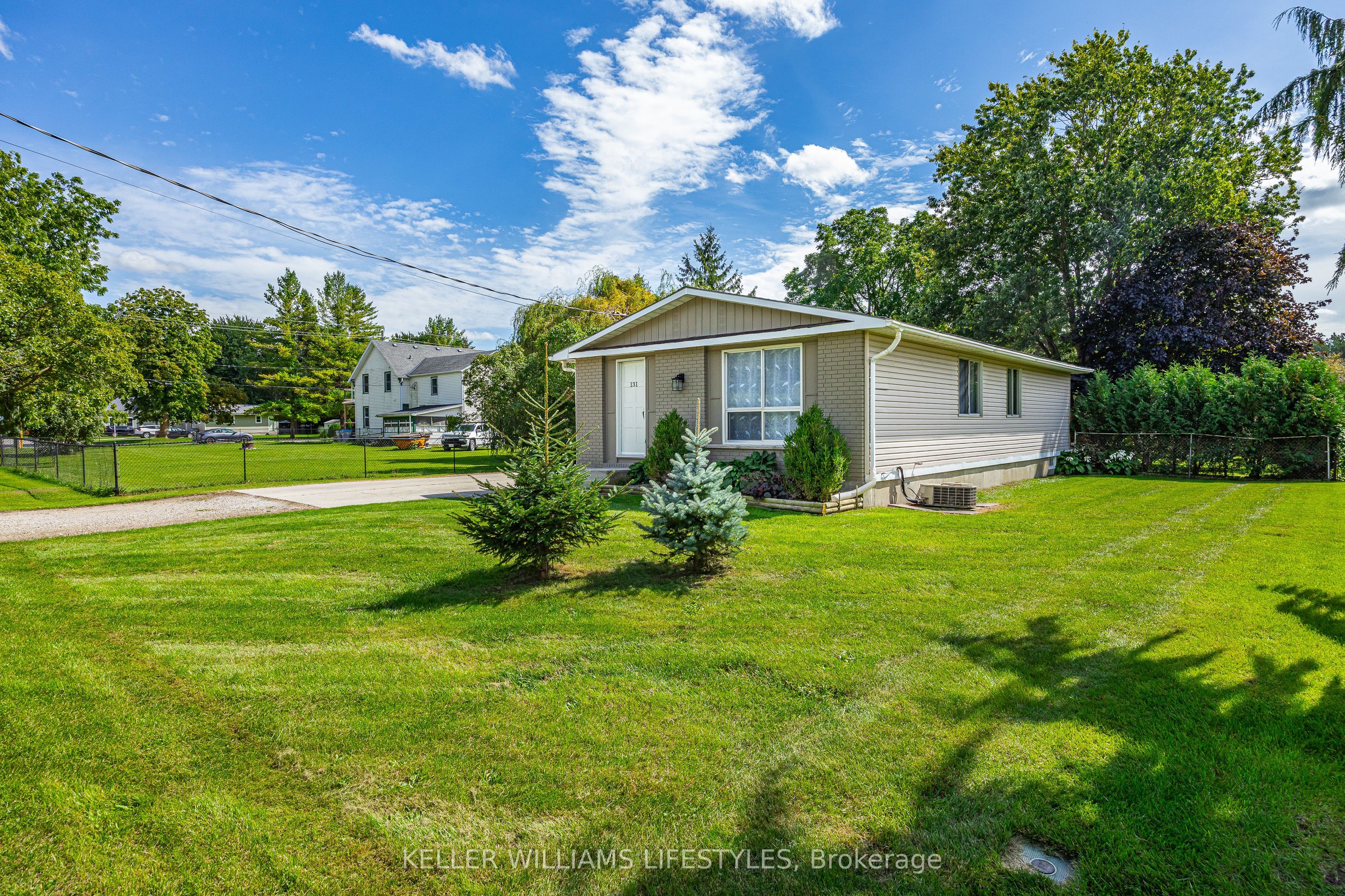 131 Prince Street, North Middlesex, ON N0M 2K0 photo 4