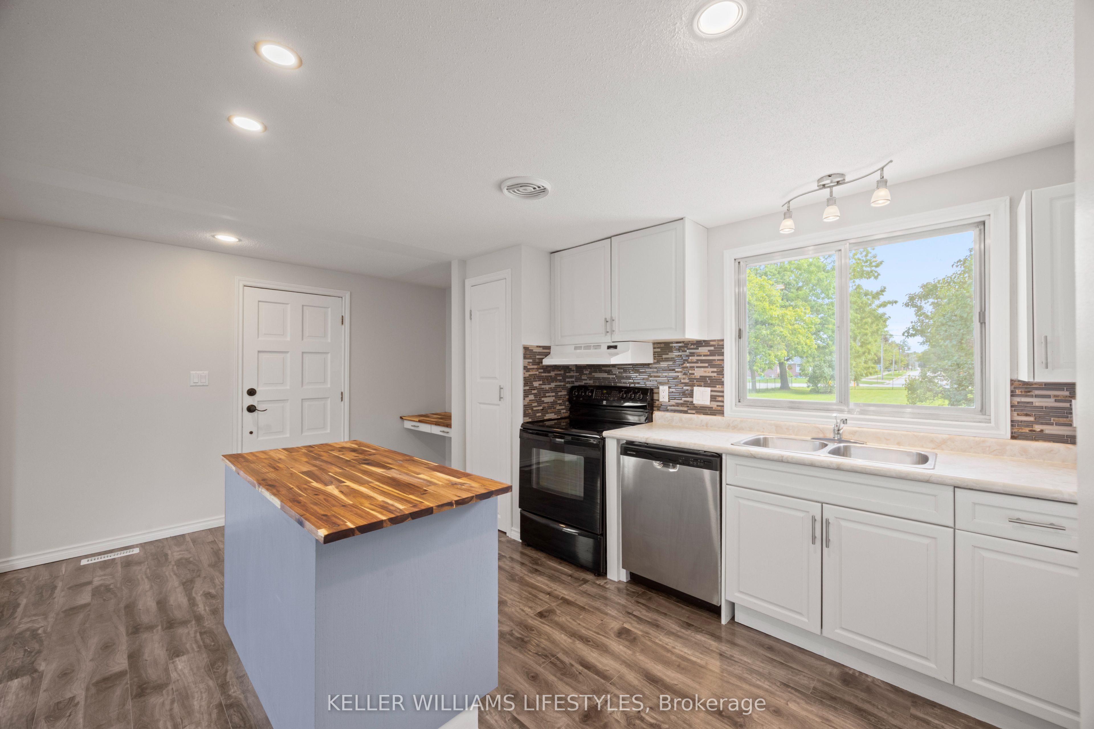 131 Prince Street, North Middlesex, ON N0M 2K0 photo 5